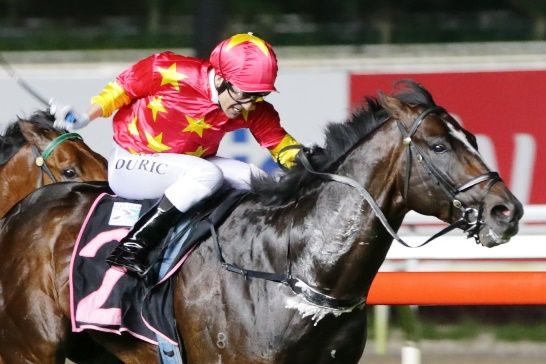 Vlad Duric rides Wimbledon for dear life as he goes for home towards his first 2017 win.