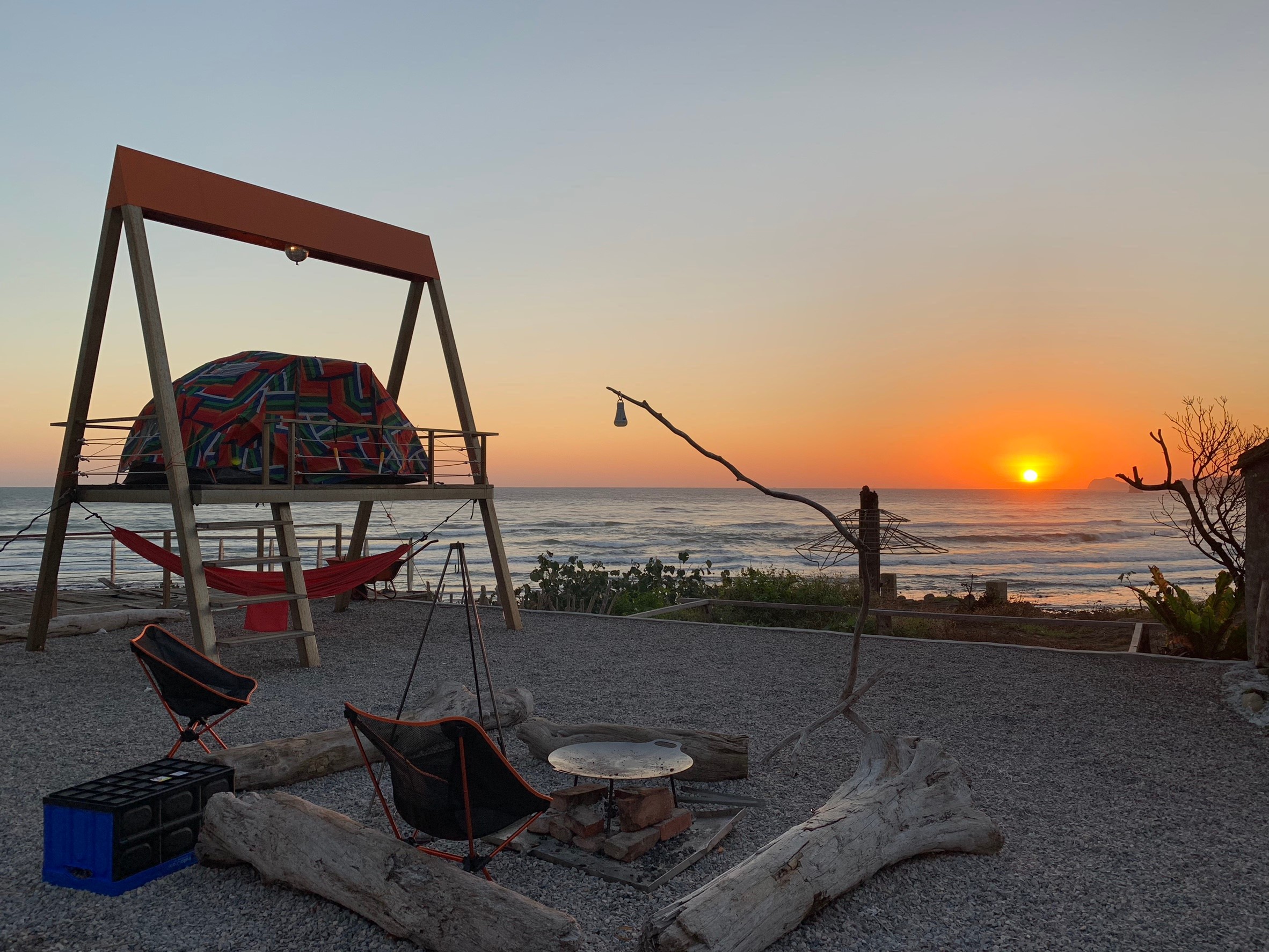 (記得要起早看北台灣海邊的日出,會令你讚嘆不已的!感謝客人提供美照)