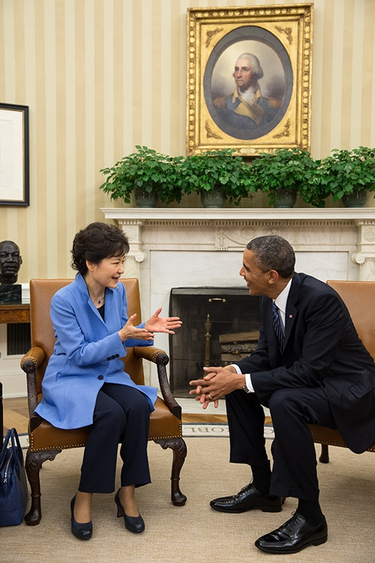 Park_Geun-Hye_meeting_with_Barack_Obama.jpg