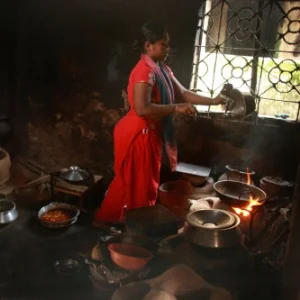 Woman-cooking-2-e1454335774663.jpg