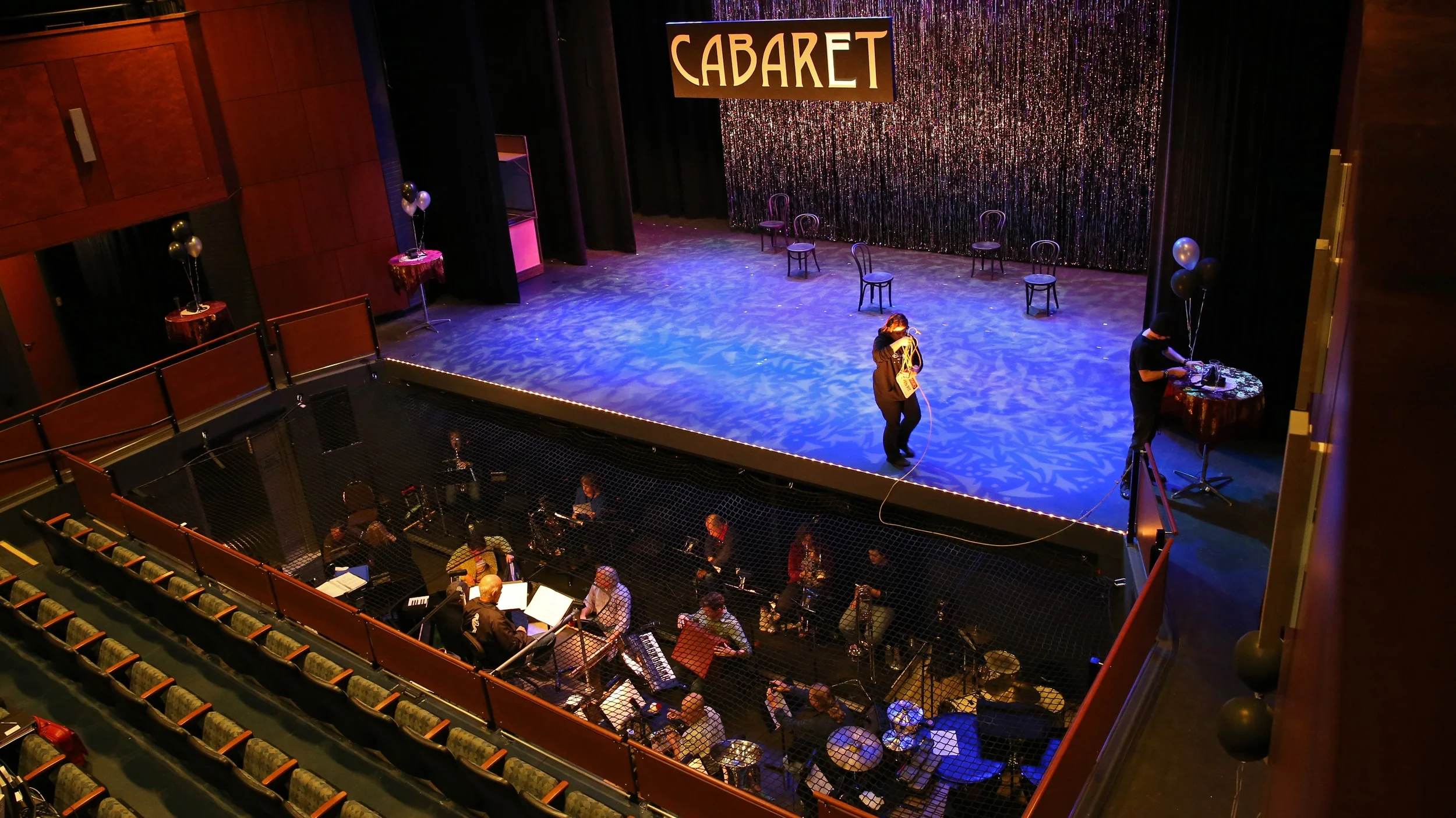cabaret-639110.jpg