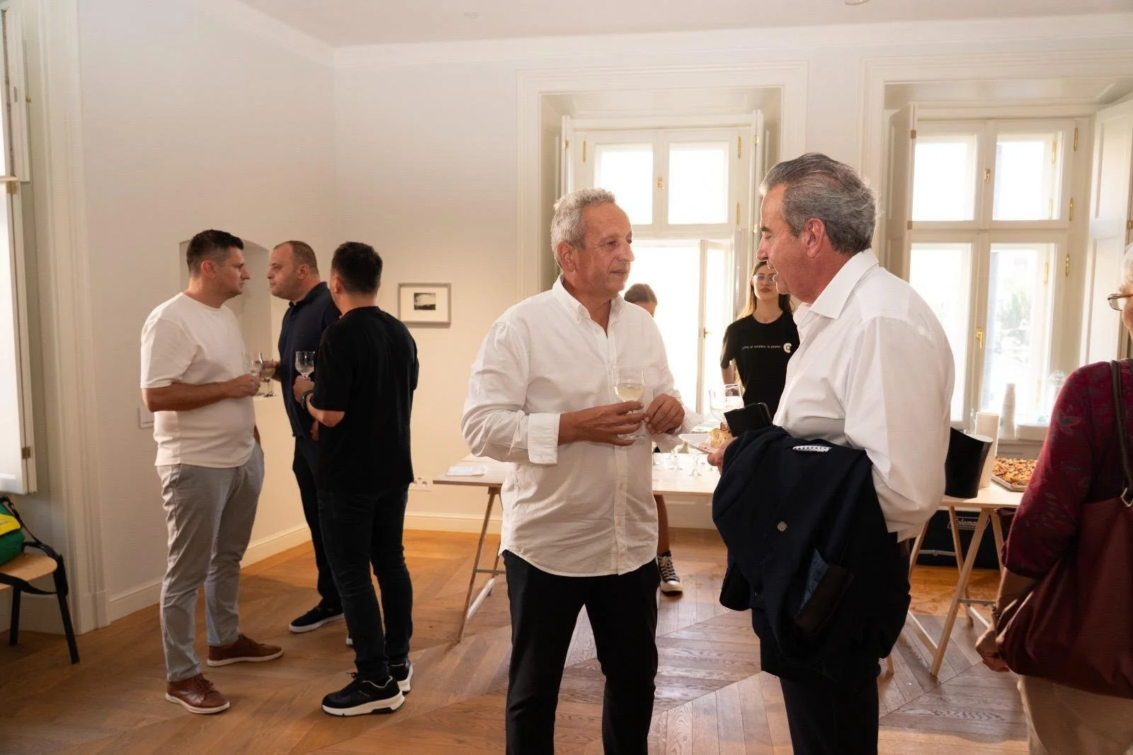 Fundatia-Intact_expo-25-ani27.jpg
