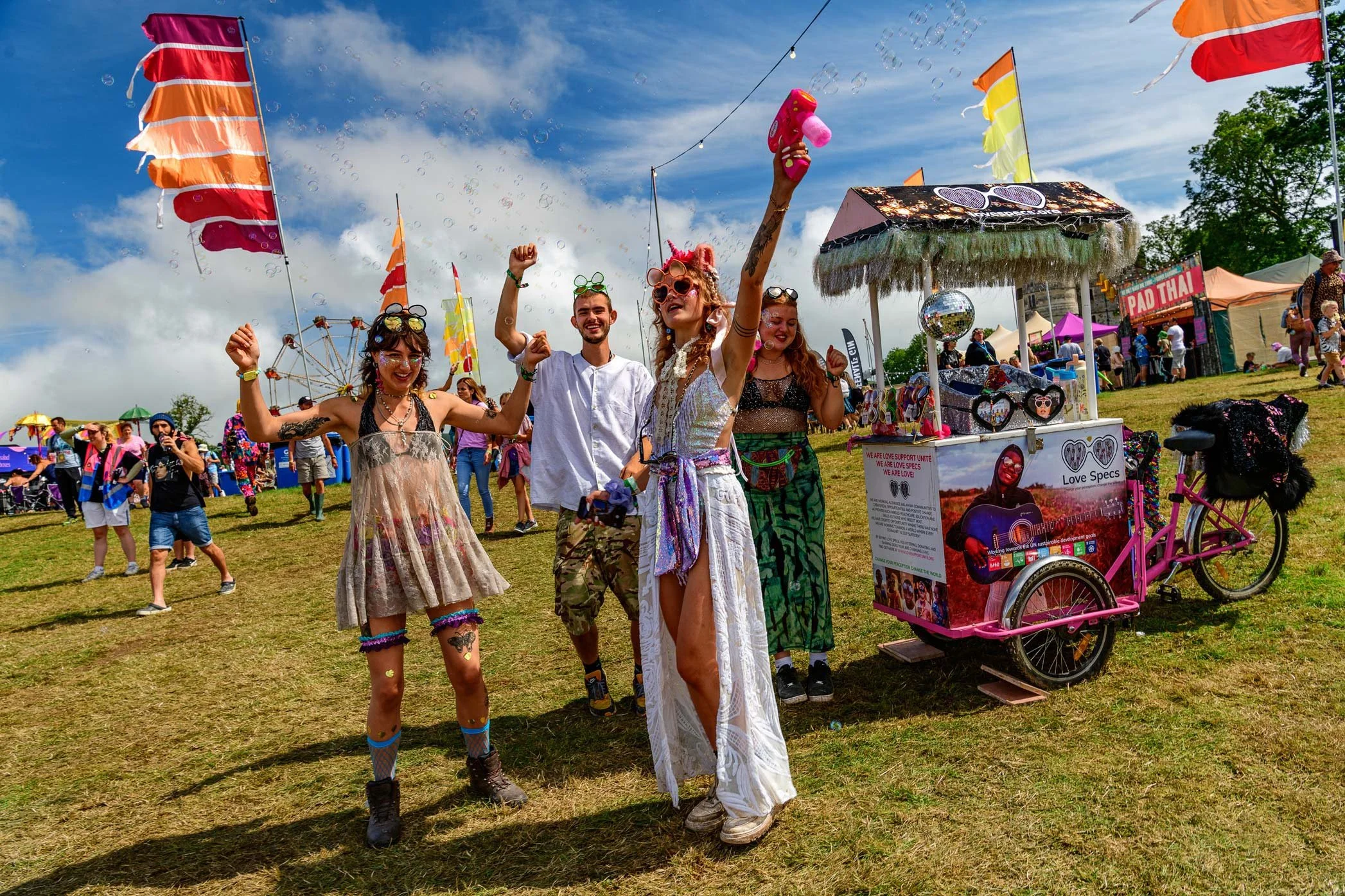 Festival Crowd Daytime – London Festival Photographer