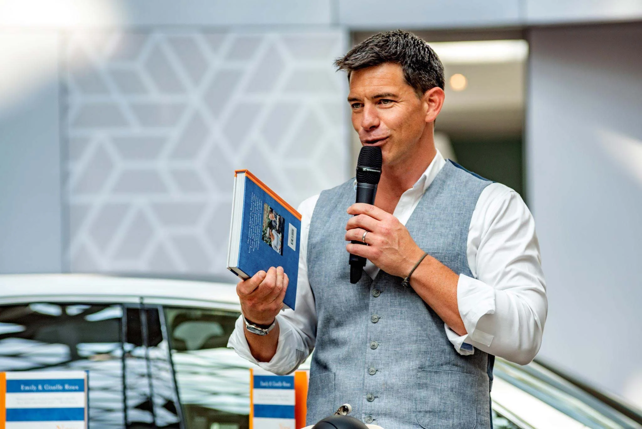 Marcus Bean Speaking at Corporate Event – London Event Photographer