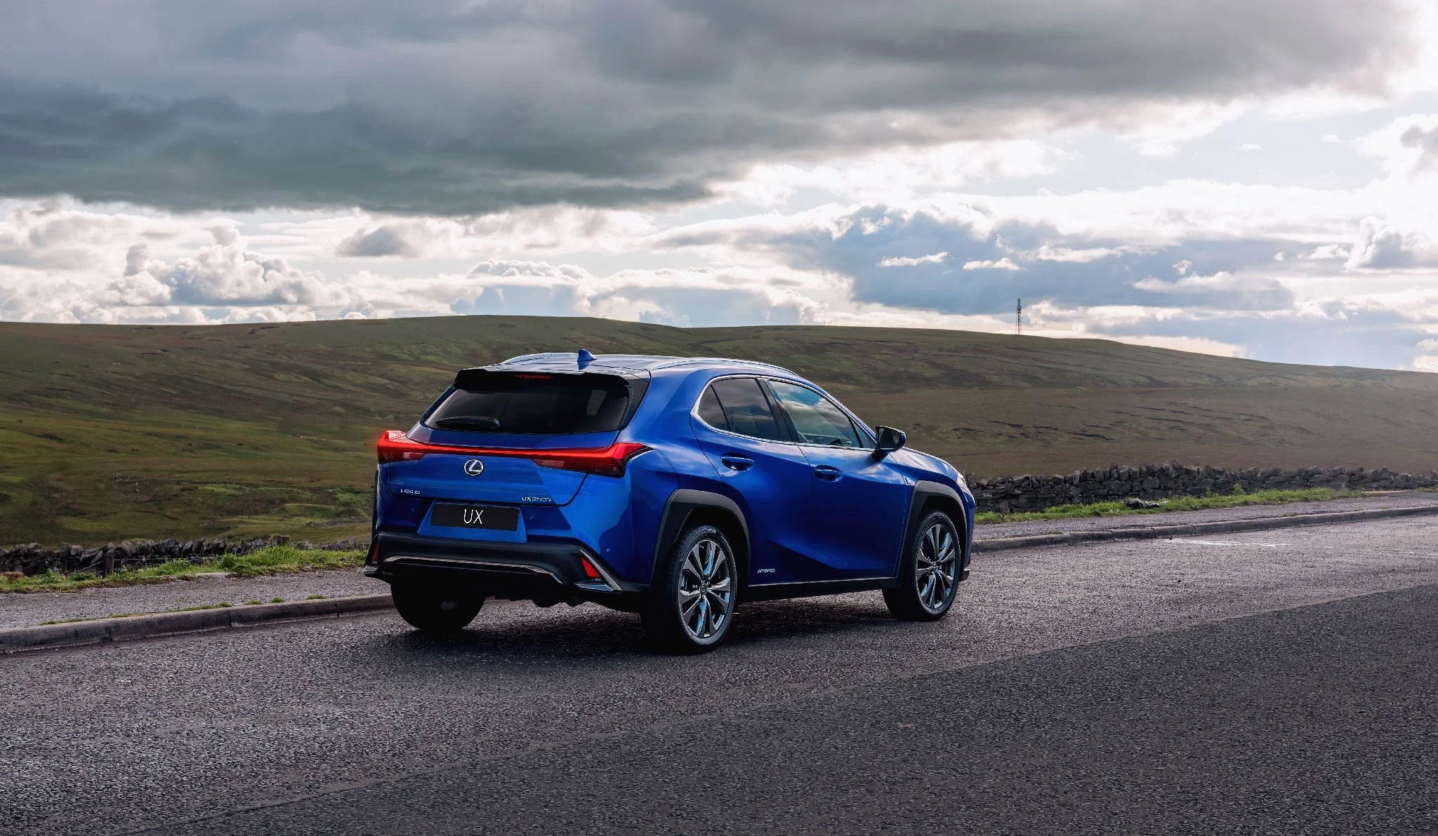 Lexus UX in Scottish Highlands – London Luxury Car Photographer