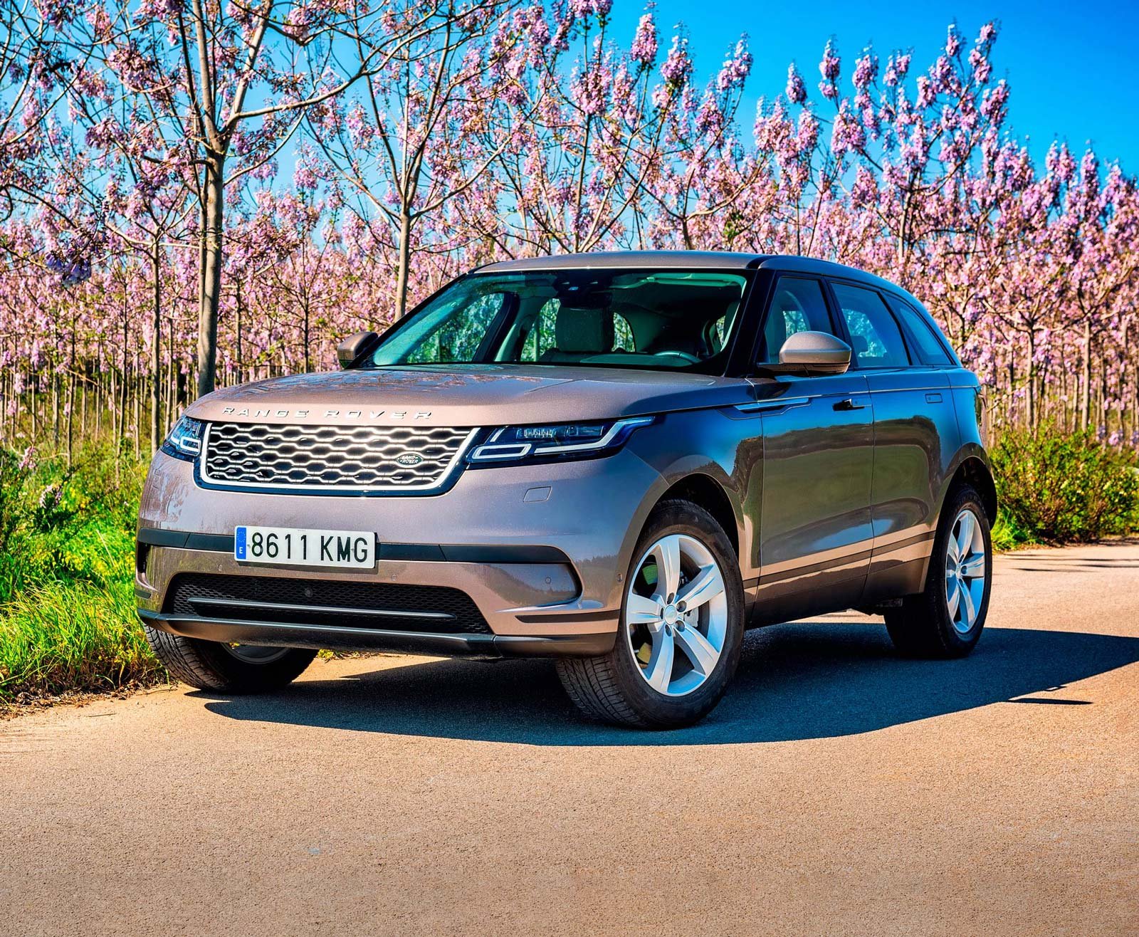 Range Rover Velar with Blooming Trees | London Luxury SUV Photographer