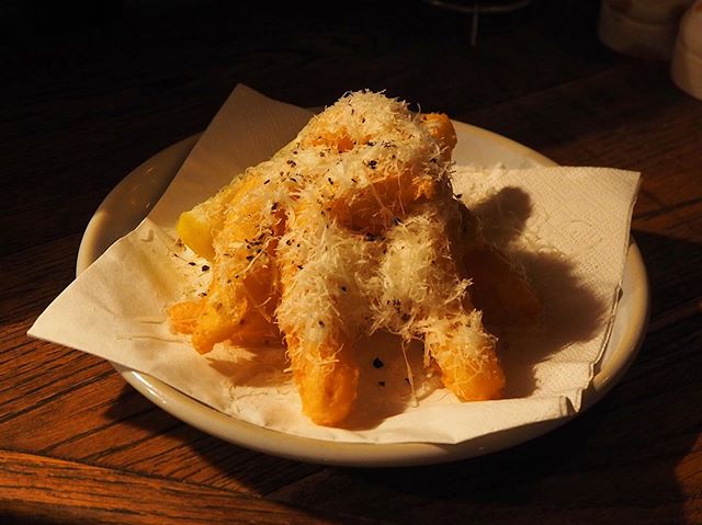 If there&rsquo;s one thing we&rsquo;re good at it&rsquo;s frying...and cheese...but especially frying cheese. Parmesan churros, cheesy wotsits for grown ups? Very good with beer. Available now at our pop up @theseveney. Open till 10pm this eve or 12-