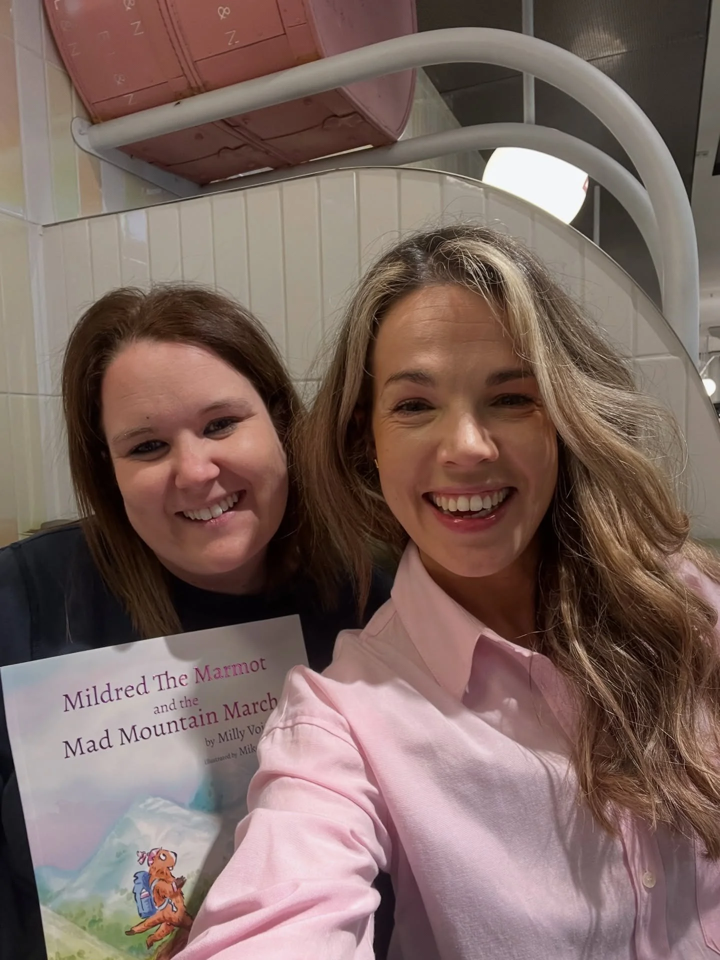 It was so lovely catching up with Emily today. A former colleague but first and foremost a friend. I have supported Emily with her running and she has supported me with arriving with books to sign 🥹. So many laughs today (just like on our previous r