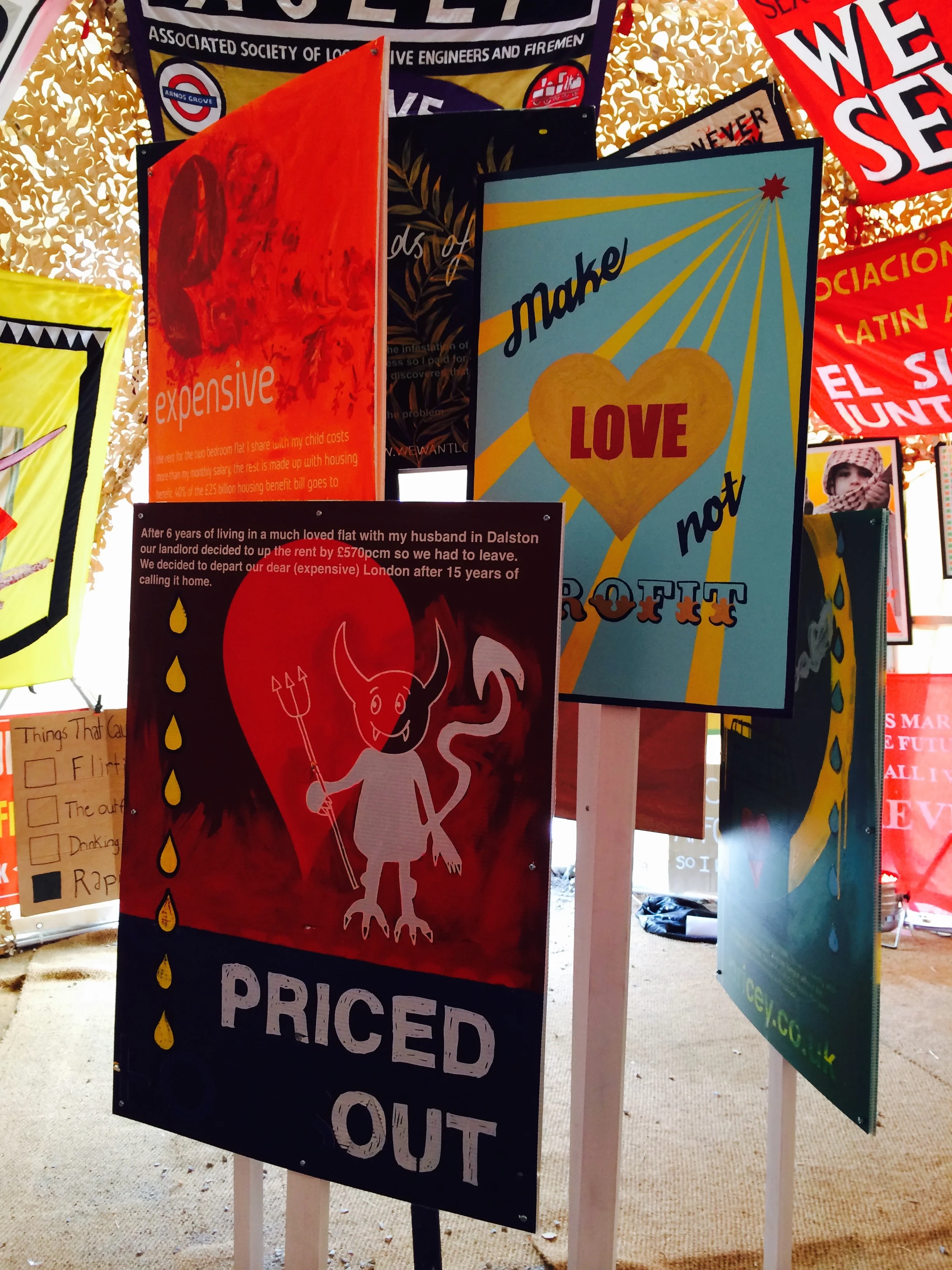 Signs_at Dismaland_2015.jpg