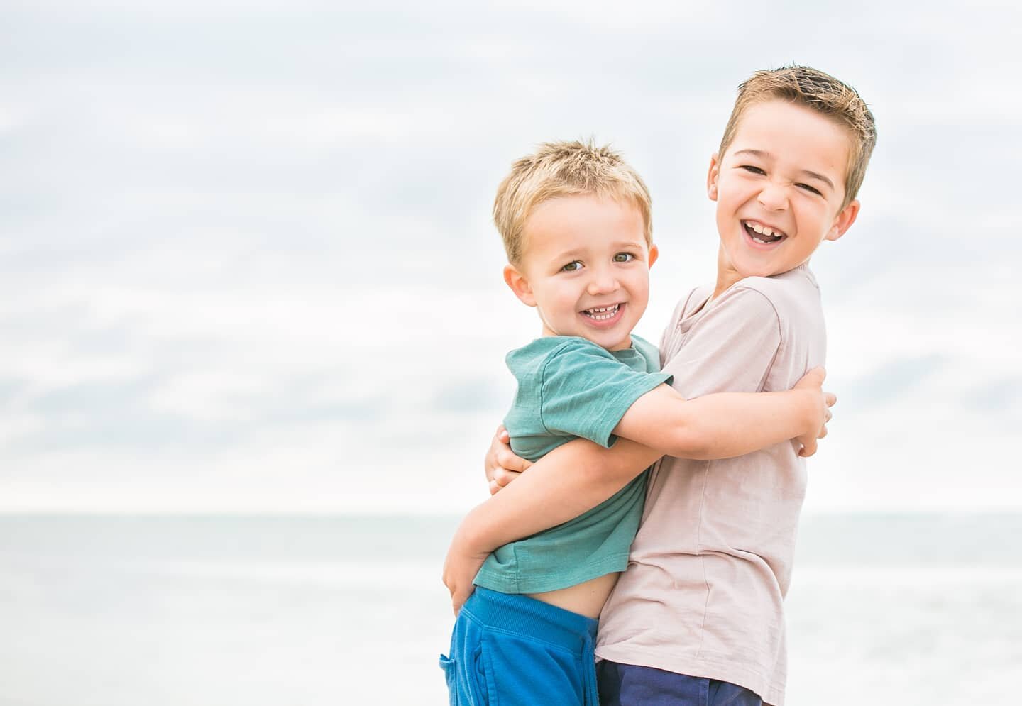 Hope everyone is enjoying the sunny beach weather as much these two! 😎😍. Have a fabulous weekend everyone xx
.
.
#beachphotography #stillaboy #brightonchildrensphotographer #familyphotoshoot #candidchildhood #capturethemoment #kidsofinsta #boyhood 