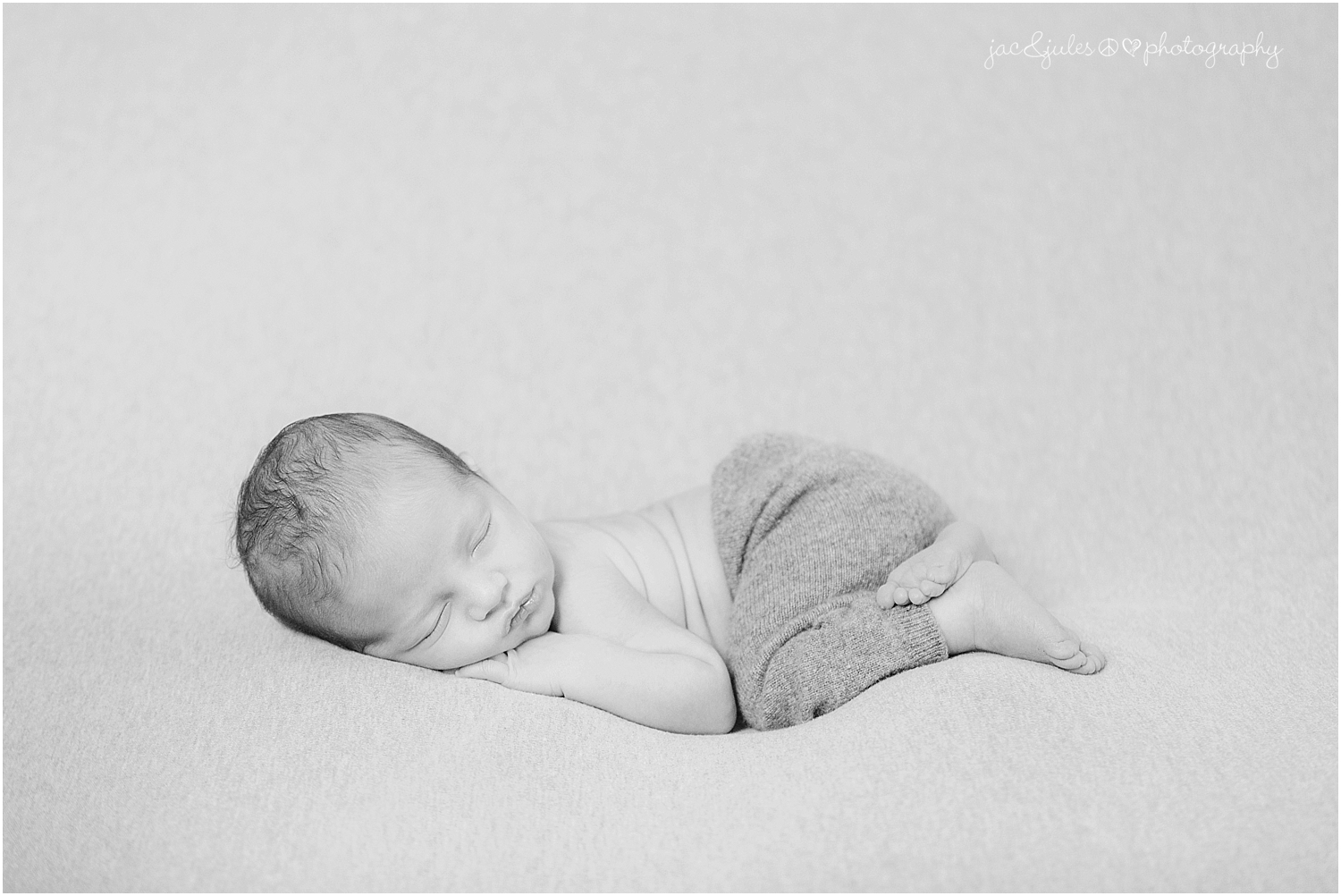 jacnjules photographs newborn baby boy at their home in monmouth county nj