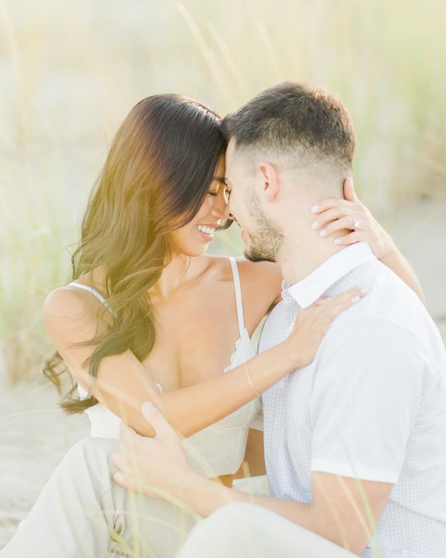 Swipe for one of the prettiest skies to date, cute pups, and see if you can make out the NYC skyline in slide #6. The perfect conditions for beach photos at the Jersey Shore!

This breathtaking sunset engagement session on the beach in Sandy Hook is 