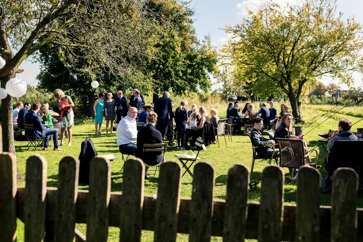 De tuin waar feesten gehouden kunnen worden bij Benedensas