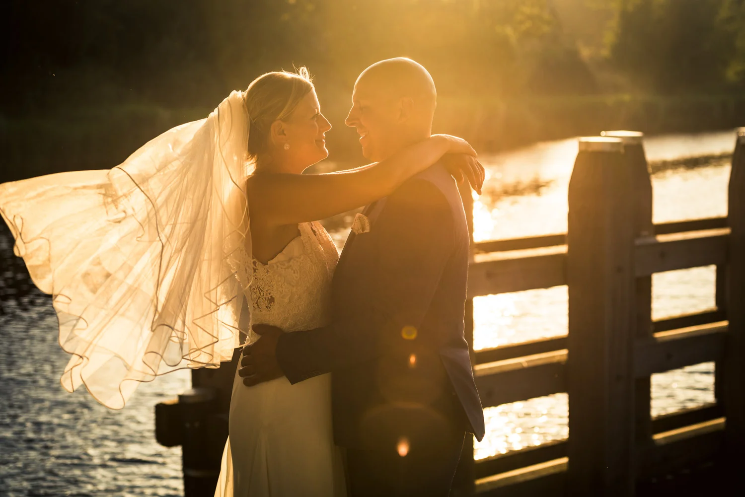 zonsondergang bruidsfotografie bij Gastel Sfeer in Oud Gastel in West Brabant door Caroline bruidsfotograaf bij Cfoto