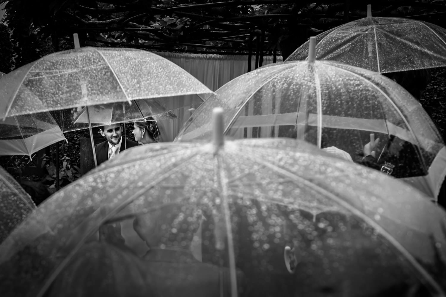 tijdens de ceremonie ging het regenen, maar het ging buiten gewo