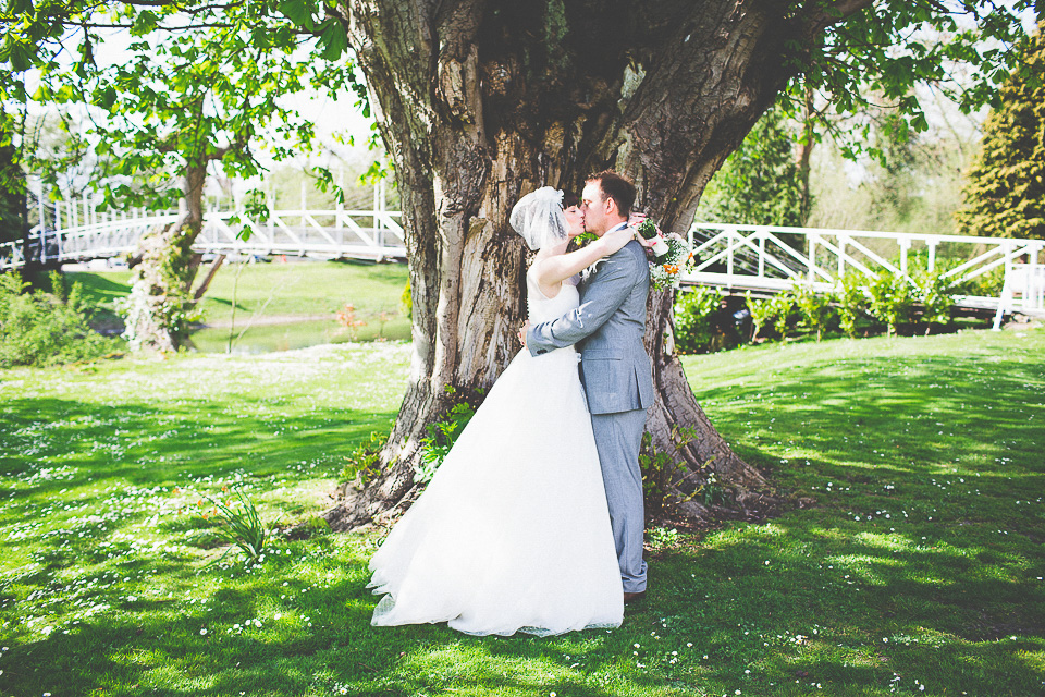 monkey-island-bray-wedding-photography-75.jpg