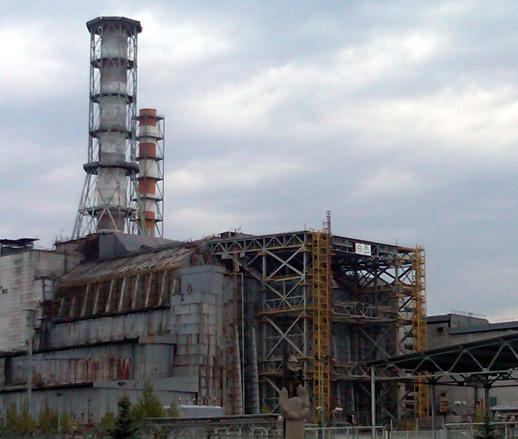 V.I. Lenin Nuclear Power Plant No. 4, exploded 1986