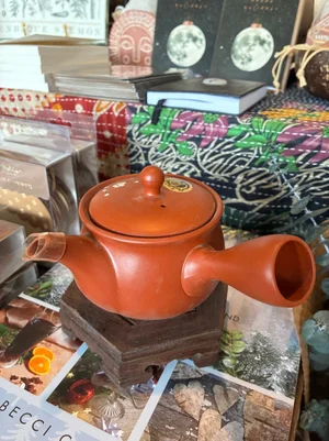 Loose Leaf Tea and Wellness Lounge