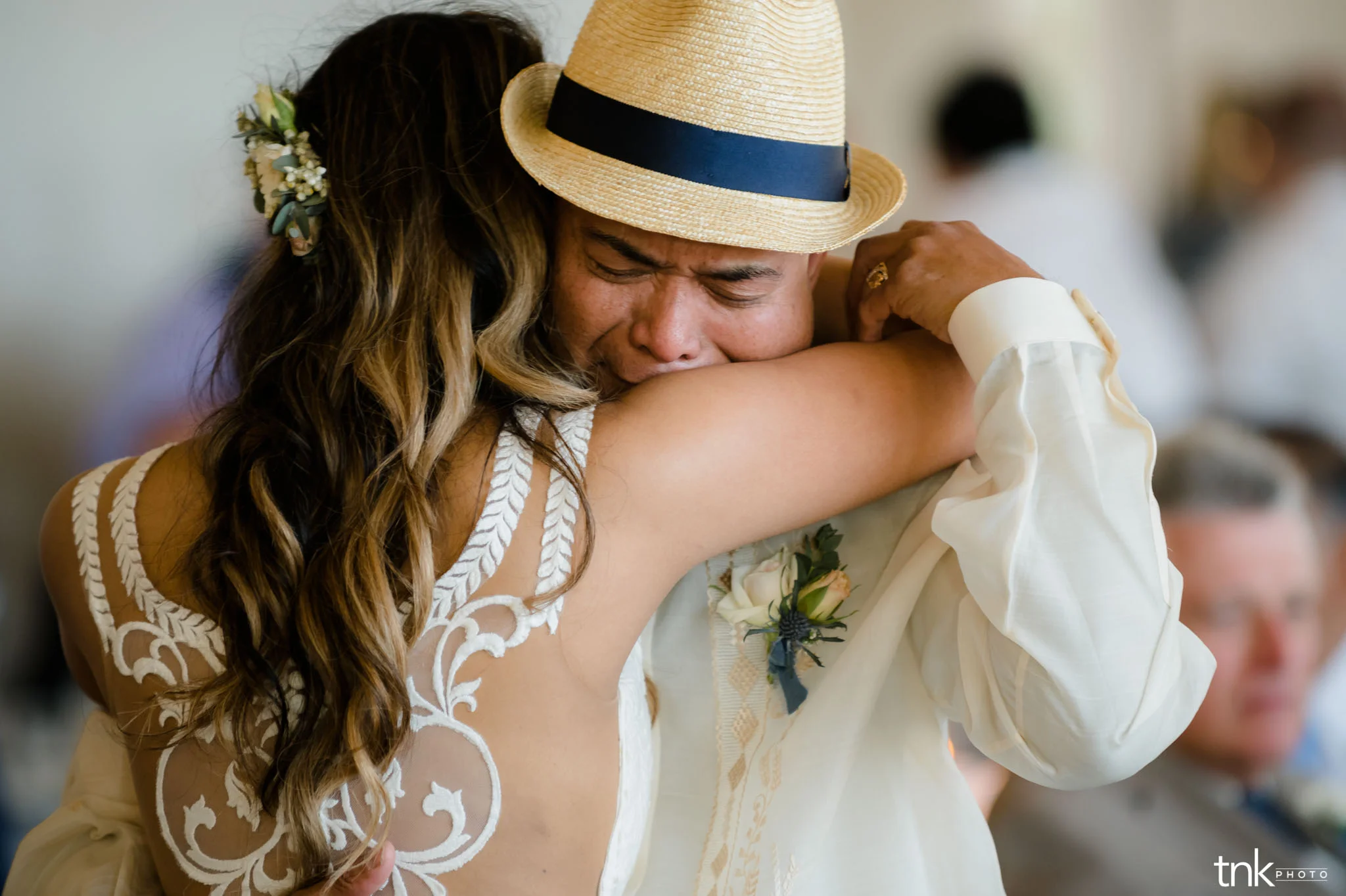 Pasea-hotel-huntington-beach-wedding-Erika-and-Patrick-904.jpg