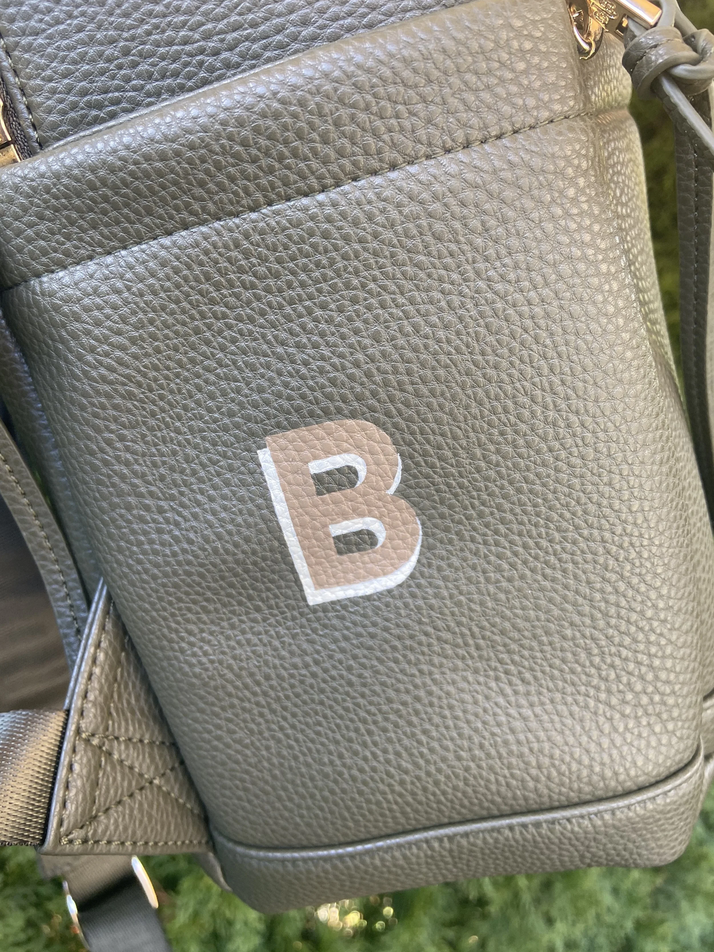 B_backpack.jpg