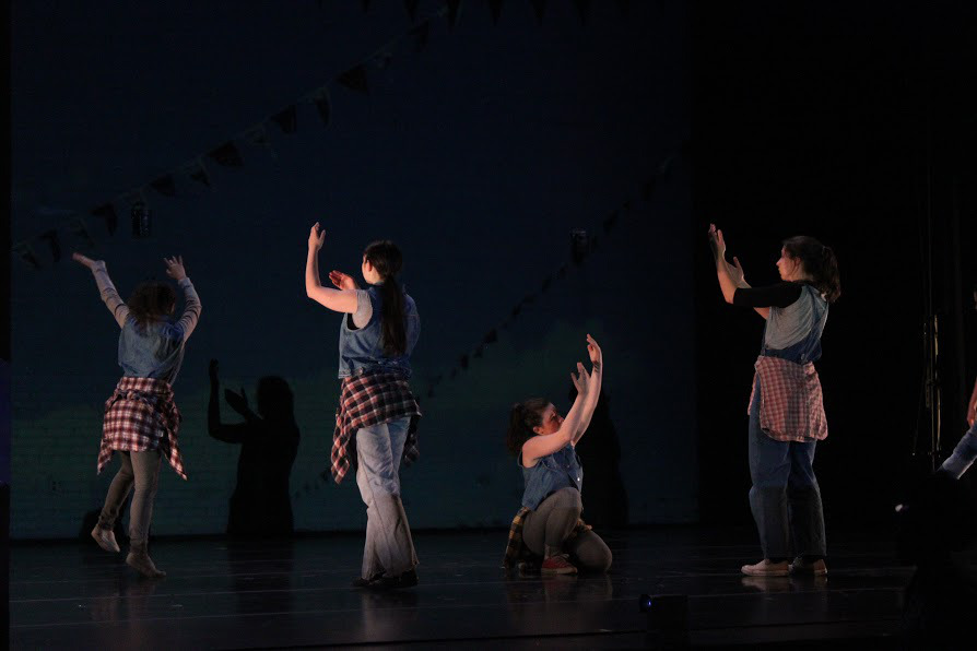  "We Build Excitement" choreographed by Rachel Boggia and dancers, Bates College, 2014. Photos courtesy of Phyllis Graber Jensen/Bates College.&nbsp; 