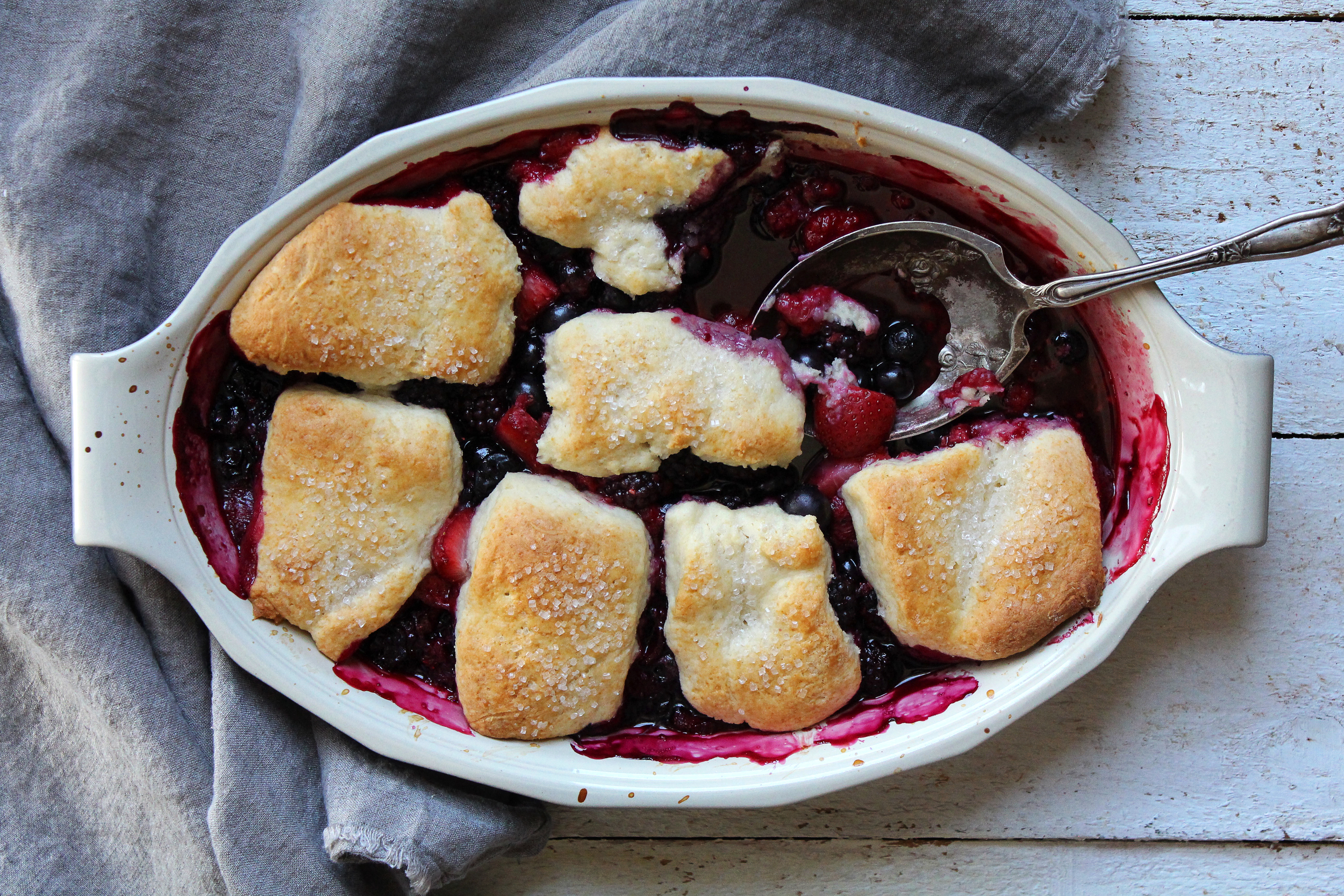 mixed berry cobbler