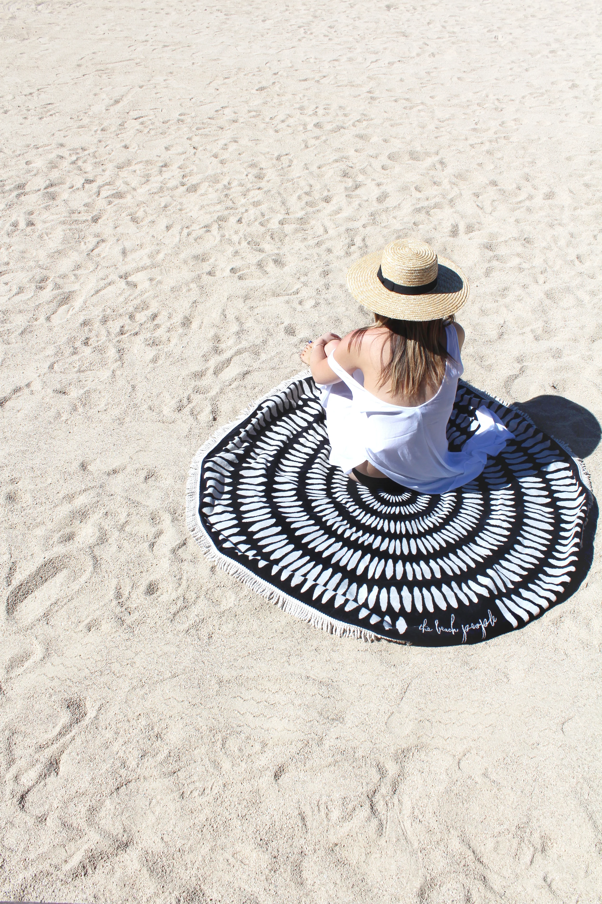 roundie v2.jpg