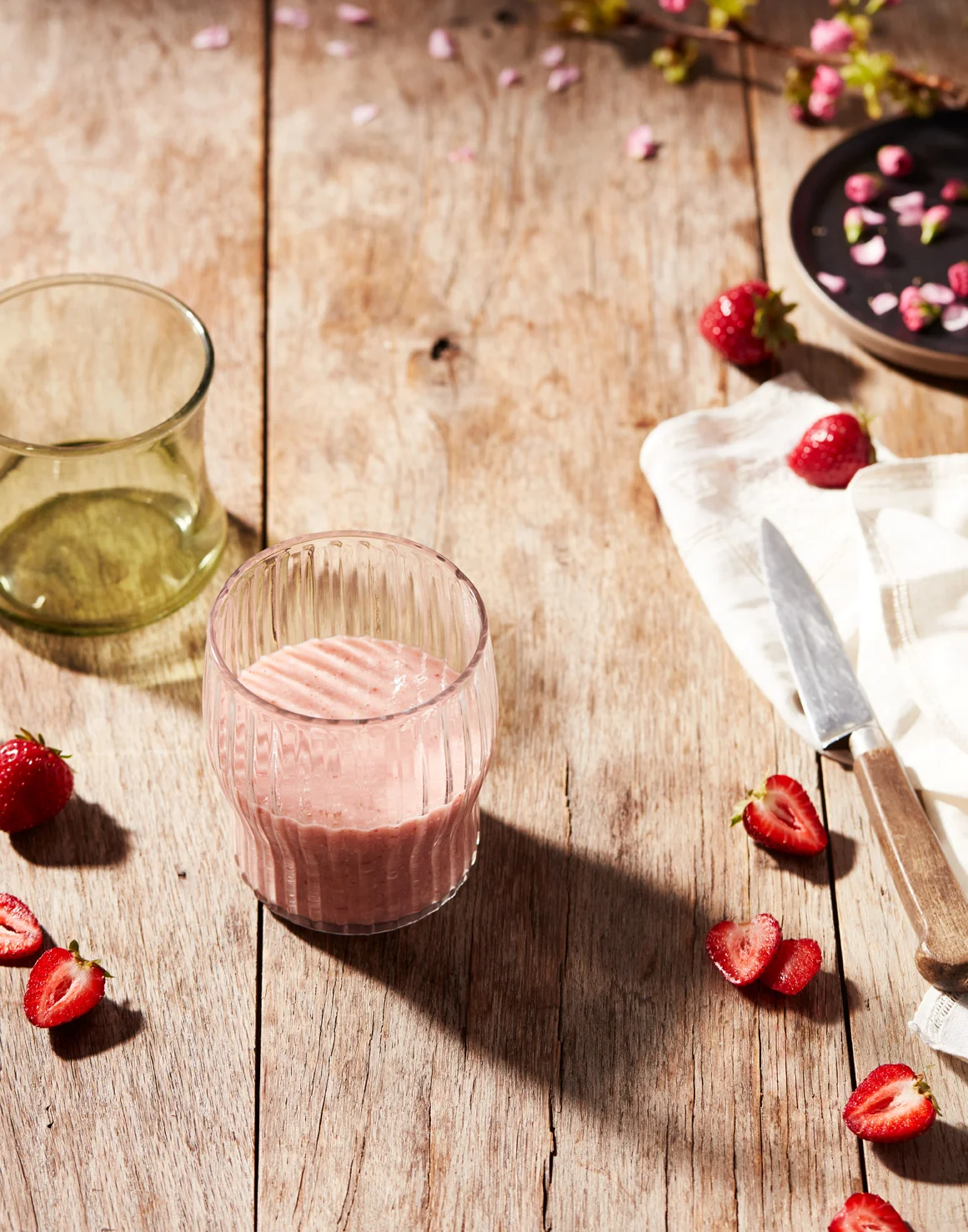GB_Spring_03StrawberryRoseSmoothie_127.jpg