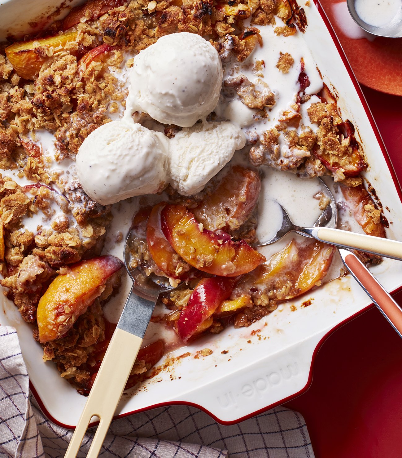 GB_HC_Bittman_58_Sweets_PeachCrisp_601.jpg