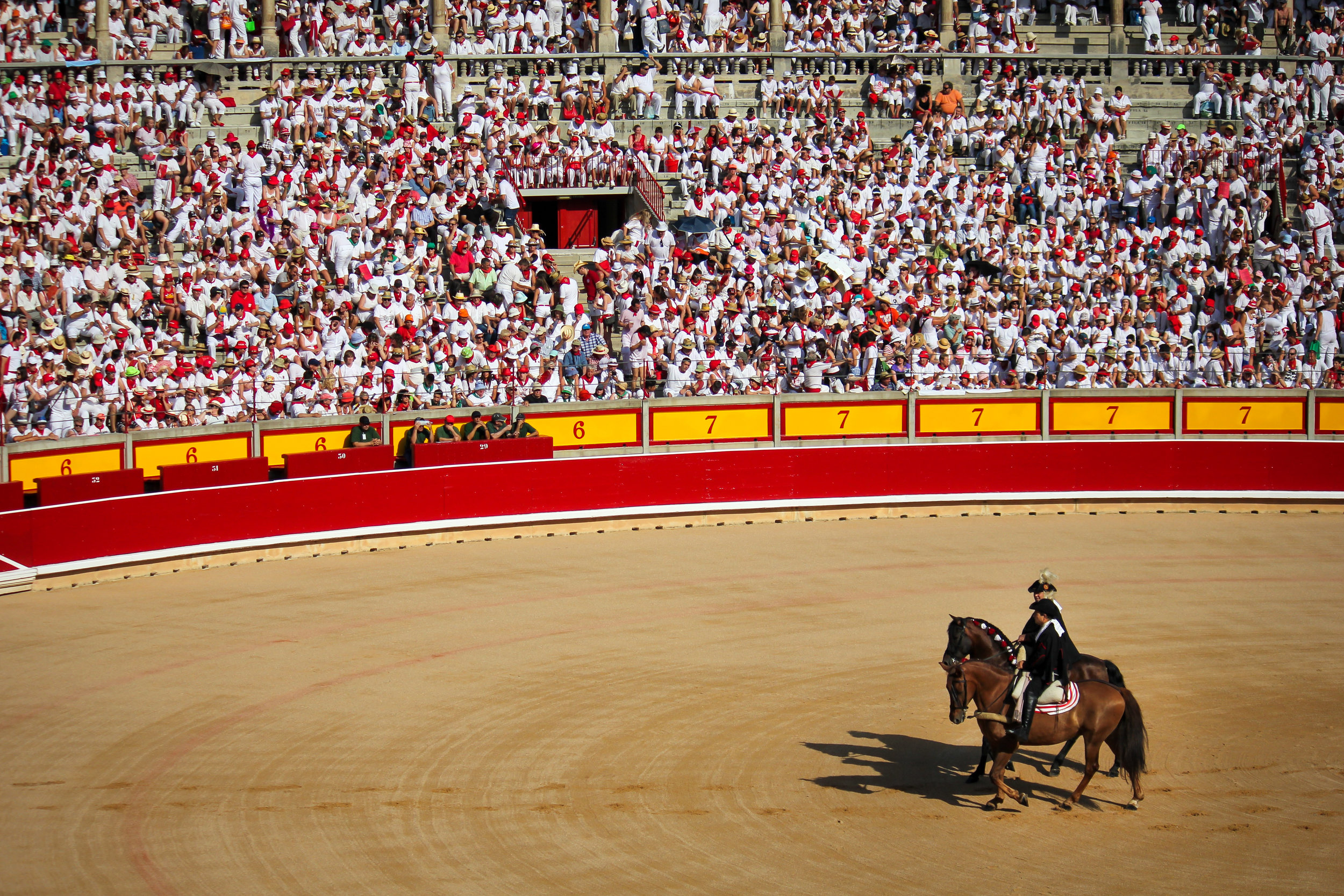 The opening parade sees the ring hosts greet the mayor of Pamplona.