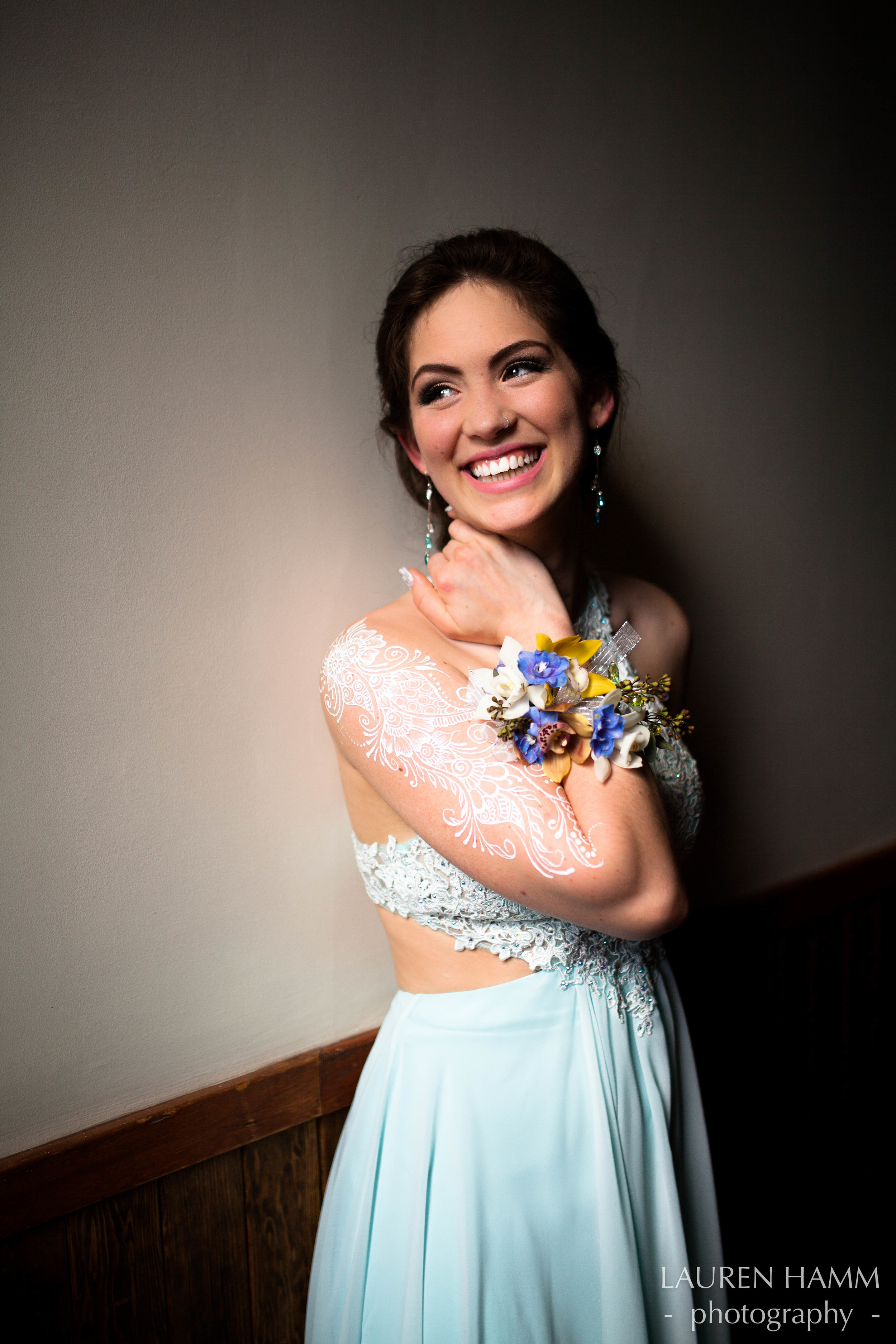 Karis Hilchey | Graduation | Lauren Hamm Photography