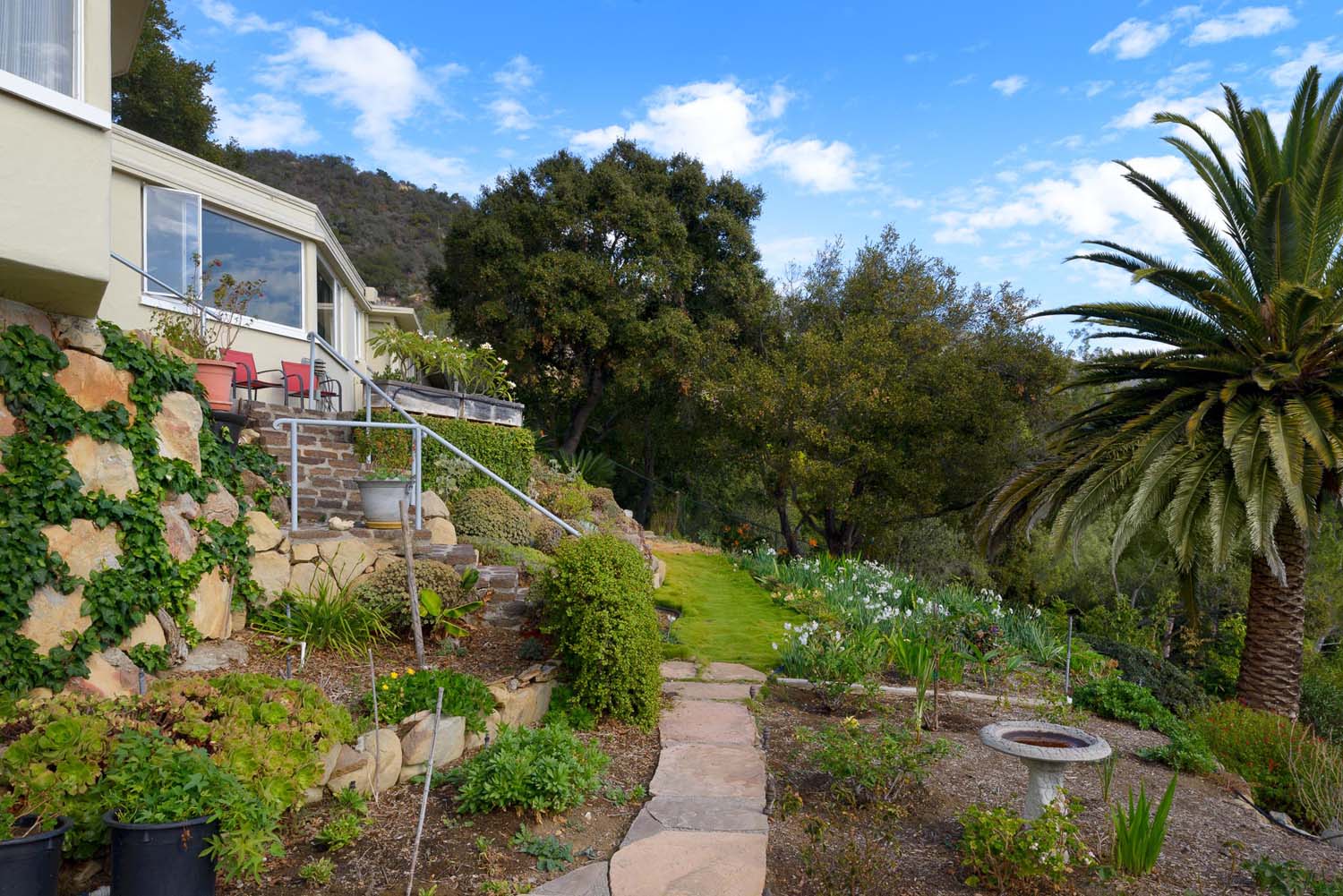 1508EMountainDrive_Side.jpg