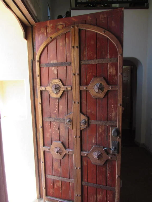 161_El_Sueno_Road_door.jpg