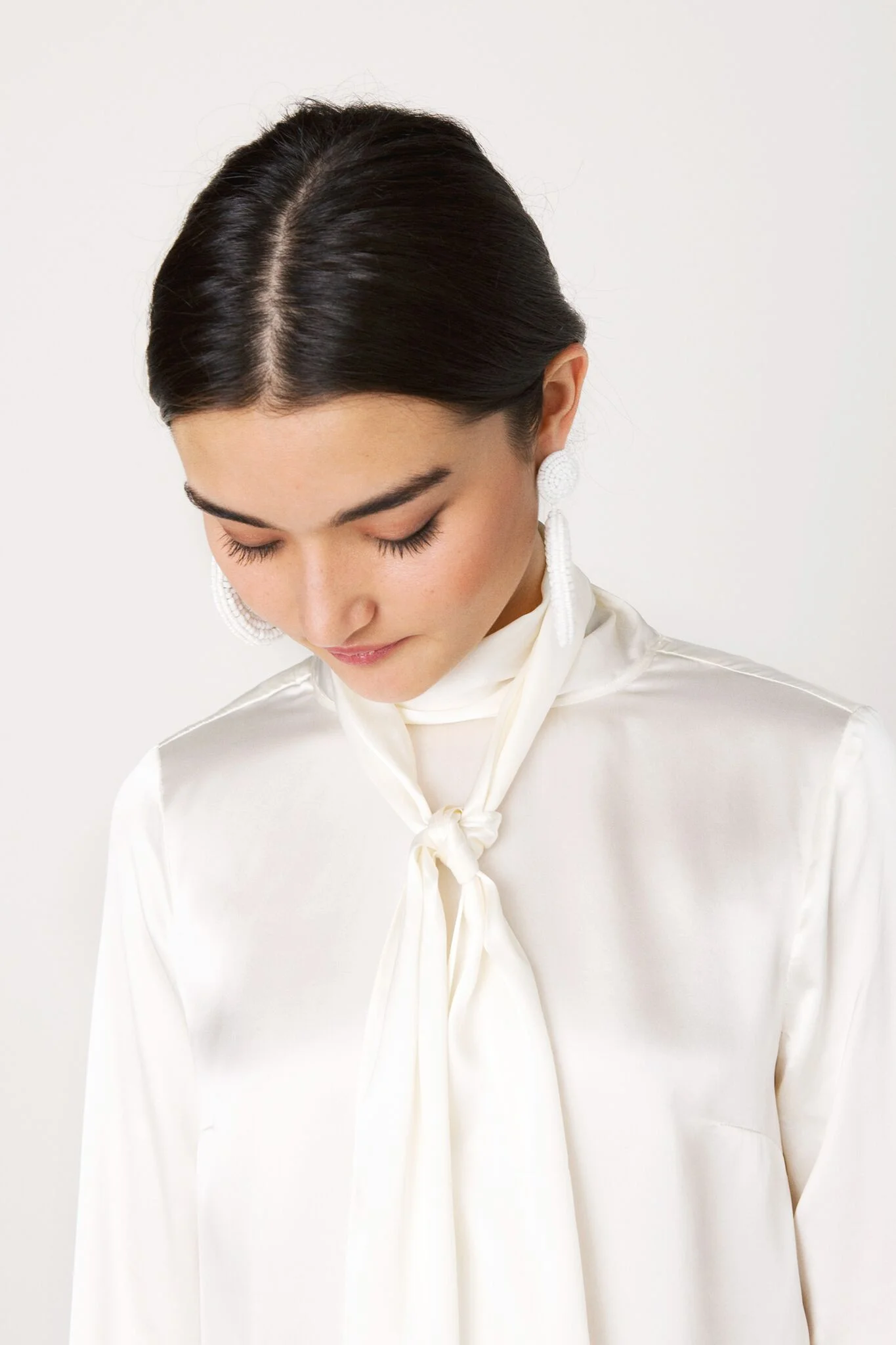 BowBackBlouse_SoftWhite_Front_Detail_preview.jpg
