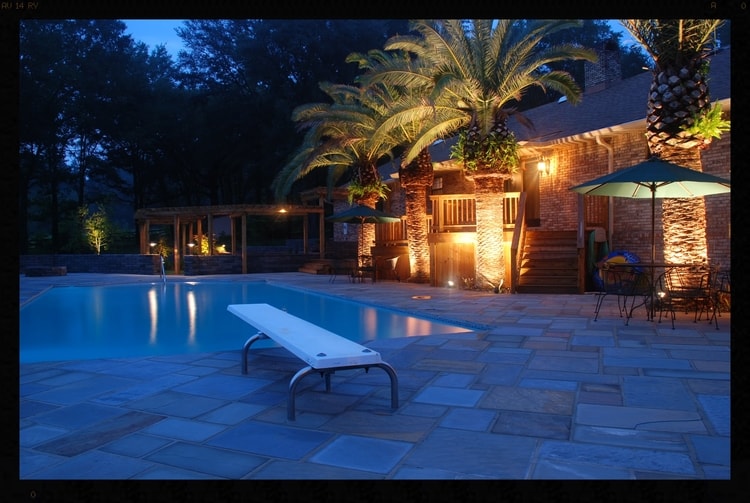 lush+low+voltage+lighting+landscaping+in+Tallahassee+and+pavers+and+patios-min.jpg