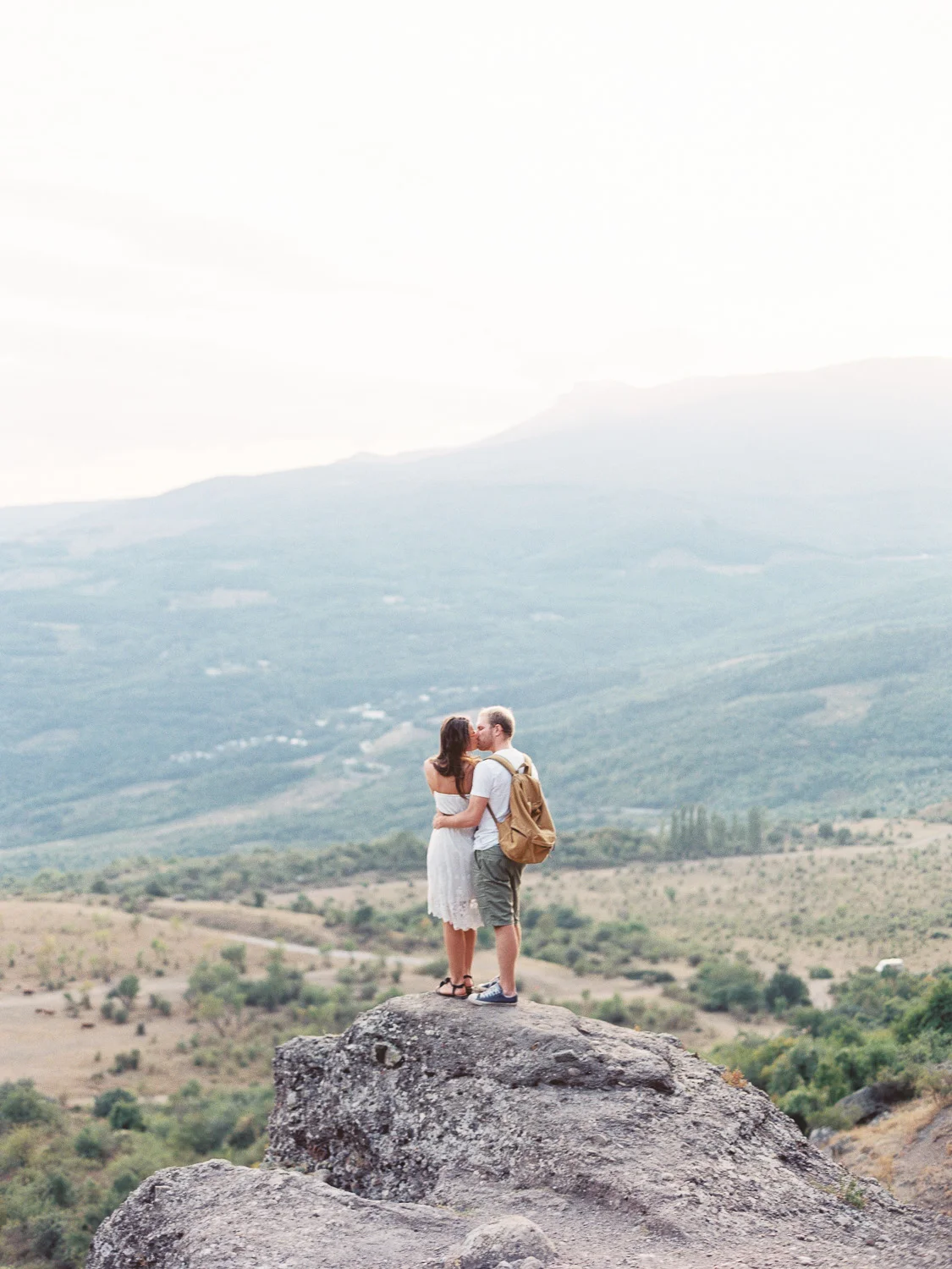 Инна и Николай LoveStory Крым (Пленка) 16 sqspace.jpg