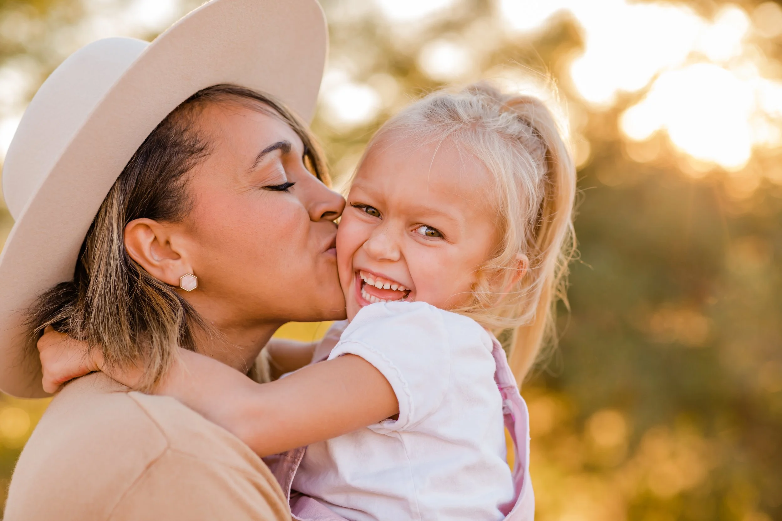 Stansbury Park Photographer | The Riddle Family — Carlye Morgan Photography