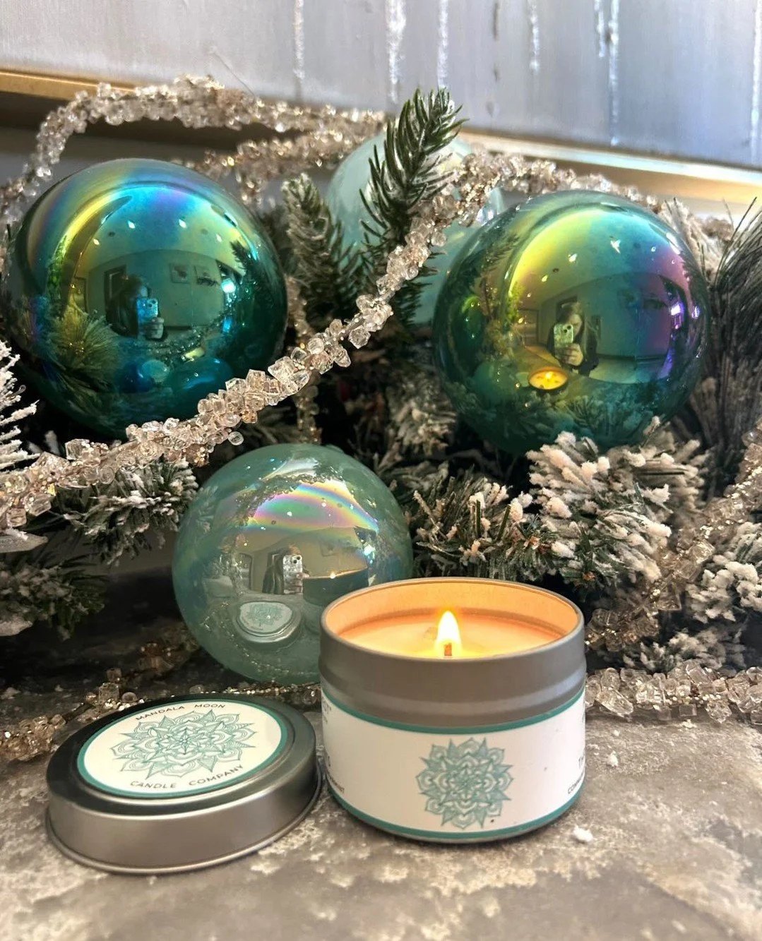 🕯️Mandala Moon's candles are hand-poured in small batches using paraben-free soy wax made from American-grown soybeans.⁠
⁠
☀️Be radiant, share the light from within to create a sense of love, acceptance and grace.⁠
⁠
🤗Treat your self and a loved on