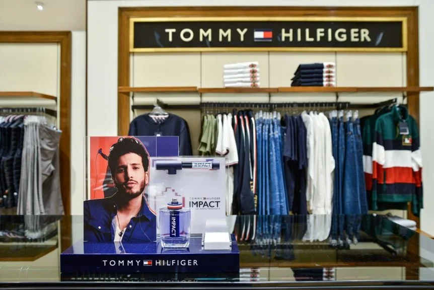 Liverpool Fashion Distortion[82].JPG