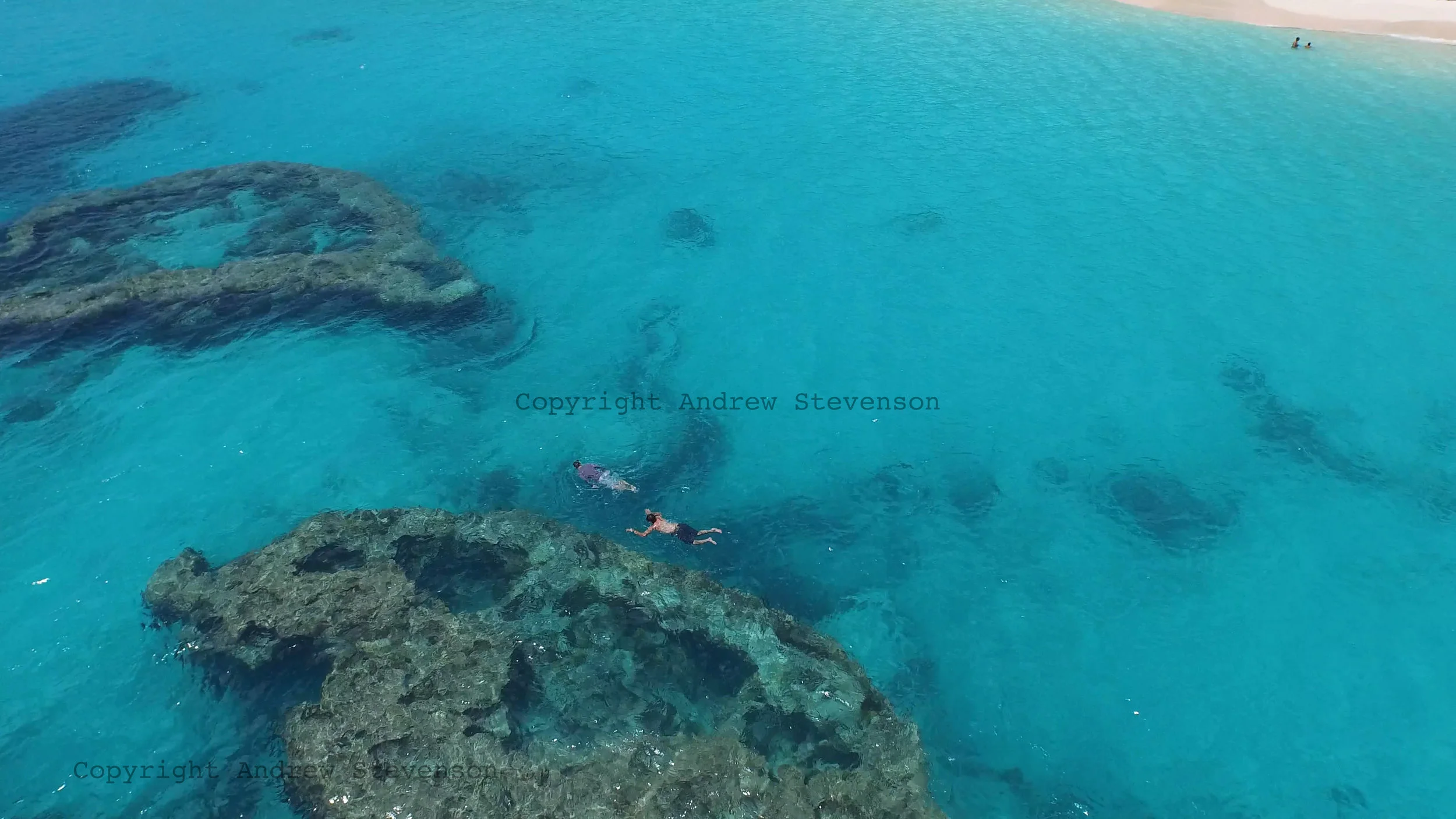 DJI_0735.MOV_snapshot_02.05_[2015.07.09_21.57.55].jpg