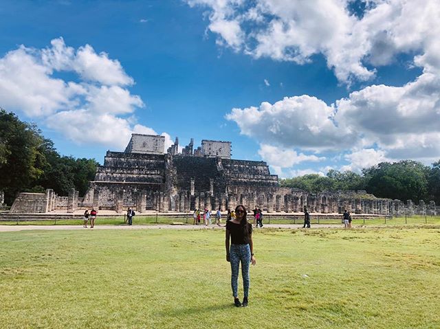 Chich&eacute;n Itz&aacute; 🐆 🇲🇽 2018 // @lunapoumian .
.
.
#chichenitza #lunadetour #viaje #travel #woman #girl #instatravel #trip