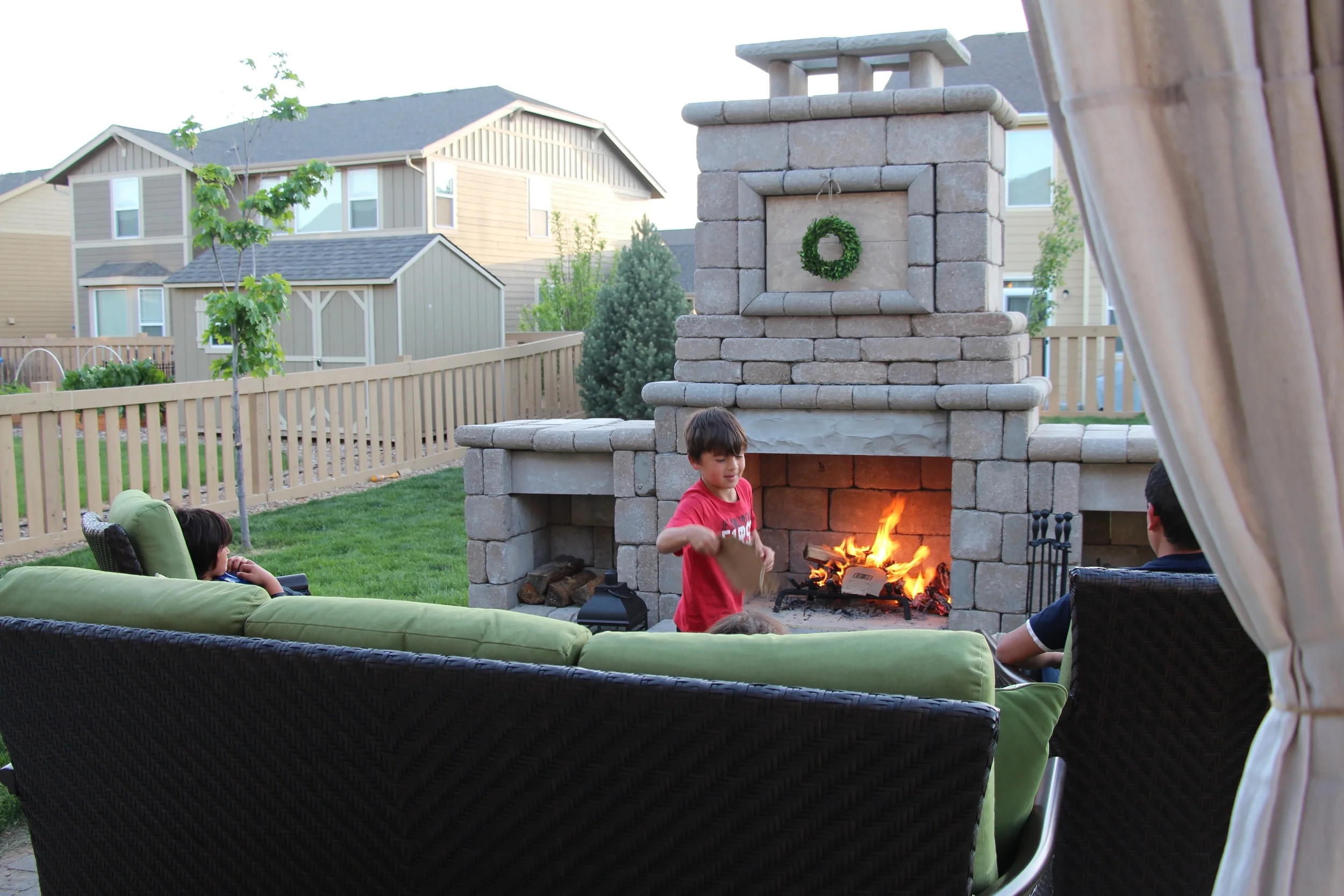 DIY Outdoor Fireplace