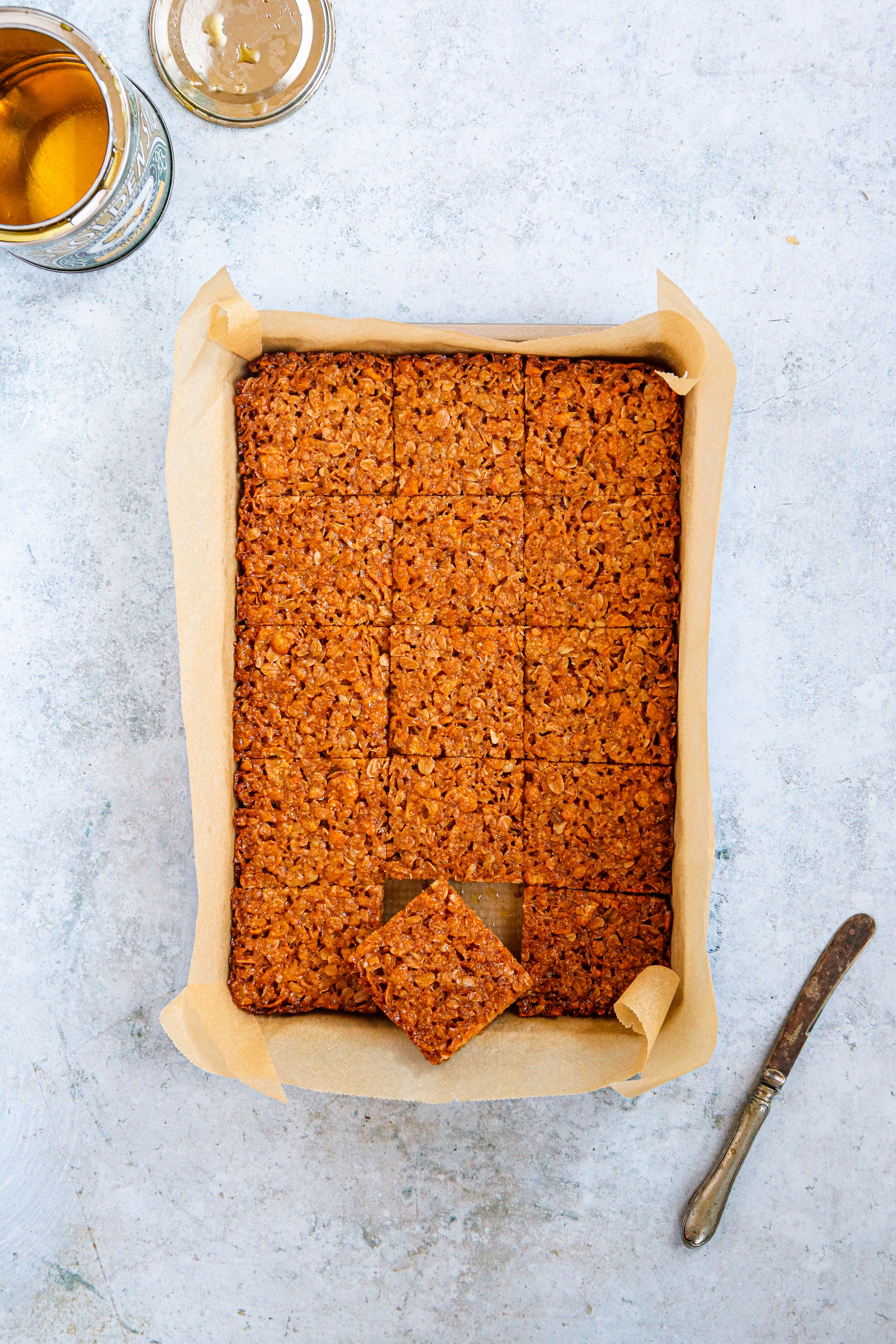 Caramel Rice Krispie Squares - Gills Bakes and Cakes