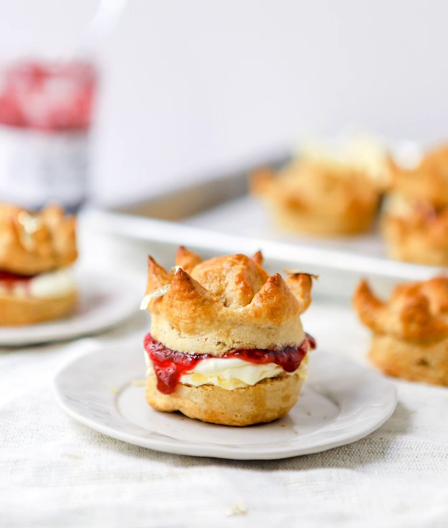 A right royal scone ready for a right royal weekend! I've talked about these scones until I'm blue in the face, but I'm not sorry, as there has never been a more appropriate time to do so 👑

Plus, they are delicious, so even if you're not participat