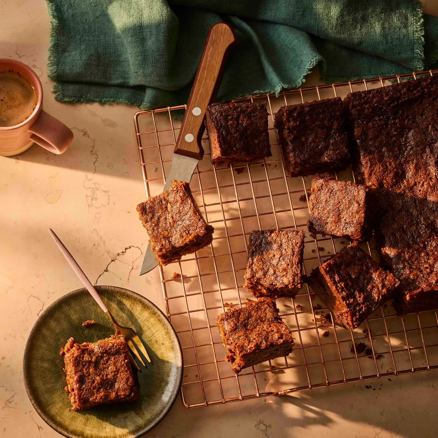 The best bonfire night parkin cake 🔥

If you&rsquo;ve never experienced parkin before, think of it as the love child of a gingerbread loaf and a syrupy flapjack. It's spicy, sweet and will warm you from the inside out, so is ideal for stashing in po