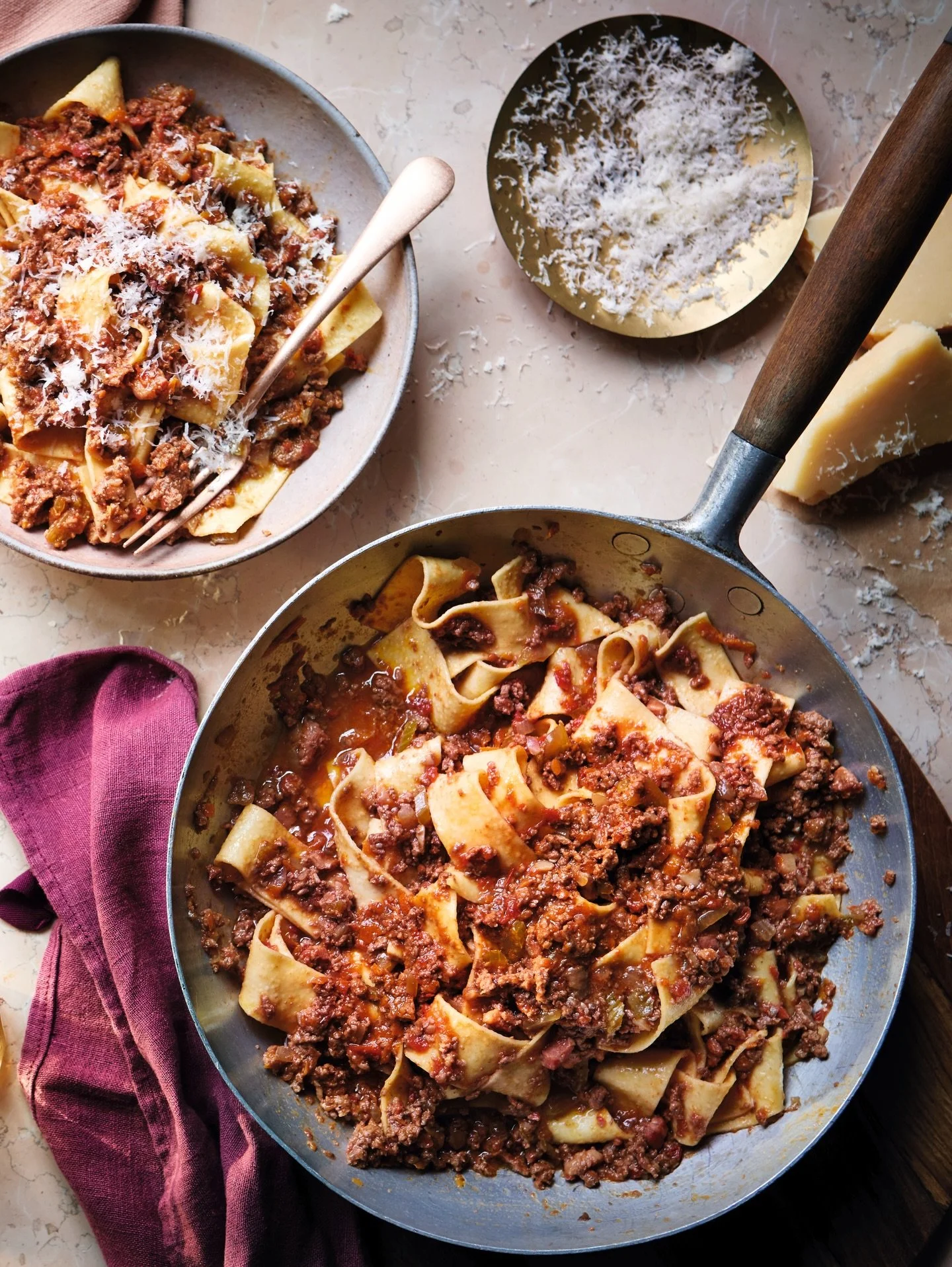 So this happened! The one and only Joe Wilkinson has declared my bolognese recipe the best he&rsquo;s ever had *blushing* 

It is one of my best pieces of work: slow cooked meat, plenty of mushrooms, and my secret ingredient (a cup of ☕️ - don&rsquo;