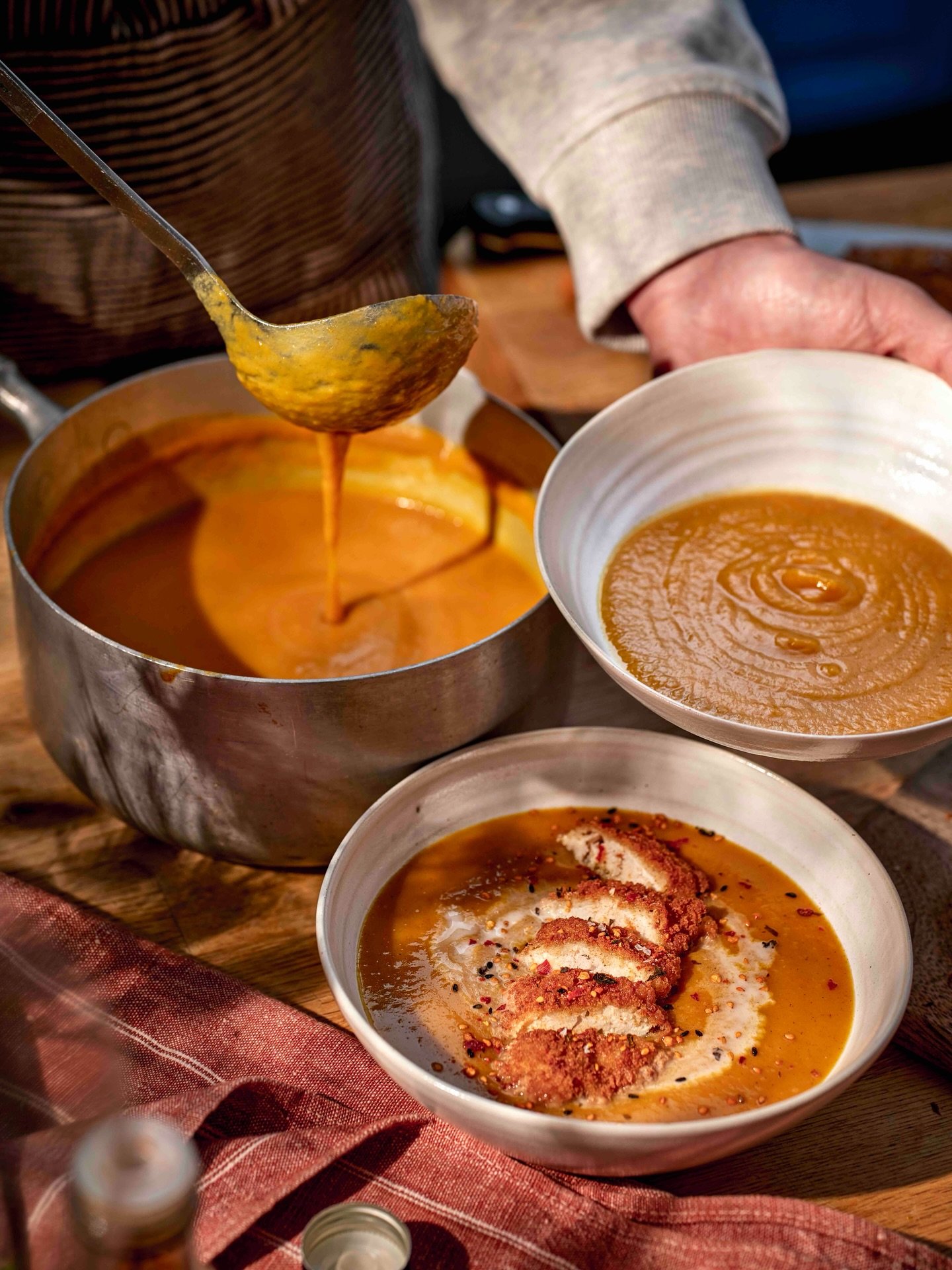 Winter warmers ✨

Delighted to have written four cosy comfort food dinner recipe for the latest issue of @waitrose weekend! All feature as many plants as possible, and plenty of textures to keep everything sparkly and interesting 

Comment &lsquo;rec