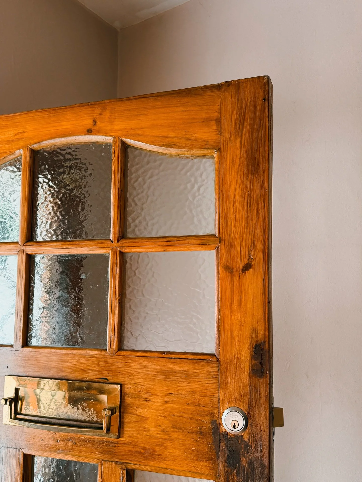 We bought a house!!! 🏠 

After almost 10 joyful years in Brighton, we packed up and sold our flat, and set our hopes on moving to beautiful Bath. It&rsquo;s taken the longest time to come to fruition but the dream is finally reality and we now own a