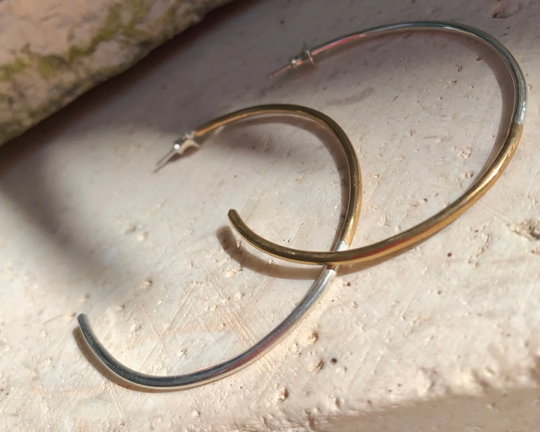 E0441260-5FF9-4304-AF5B-D1CA3C02ED48