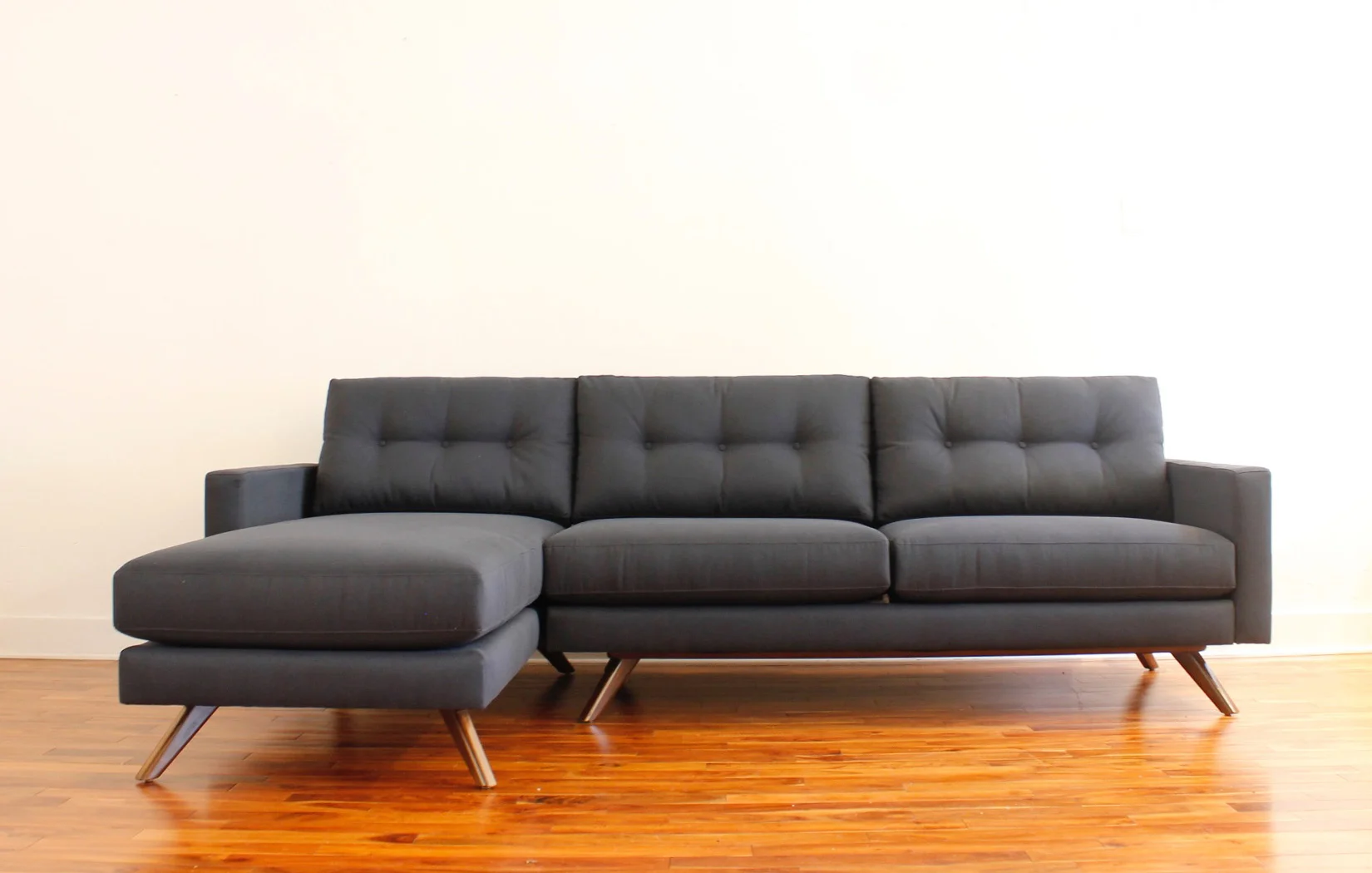 The Oslo Sofa-chaise
